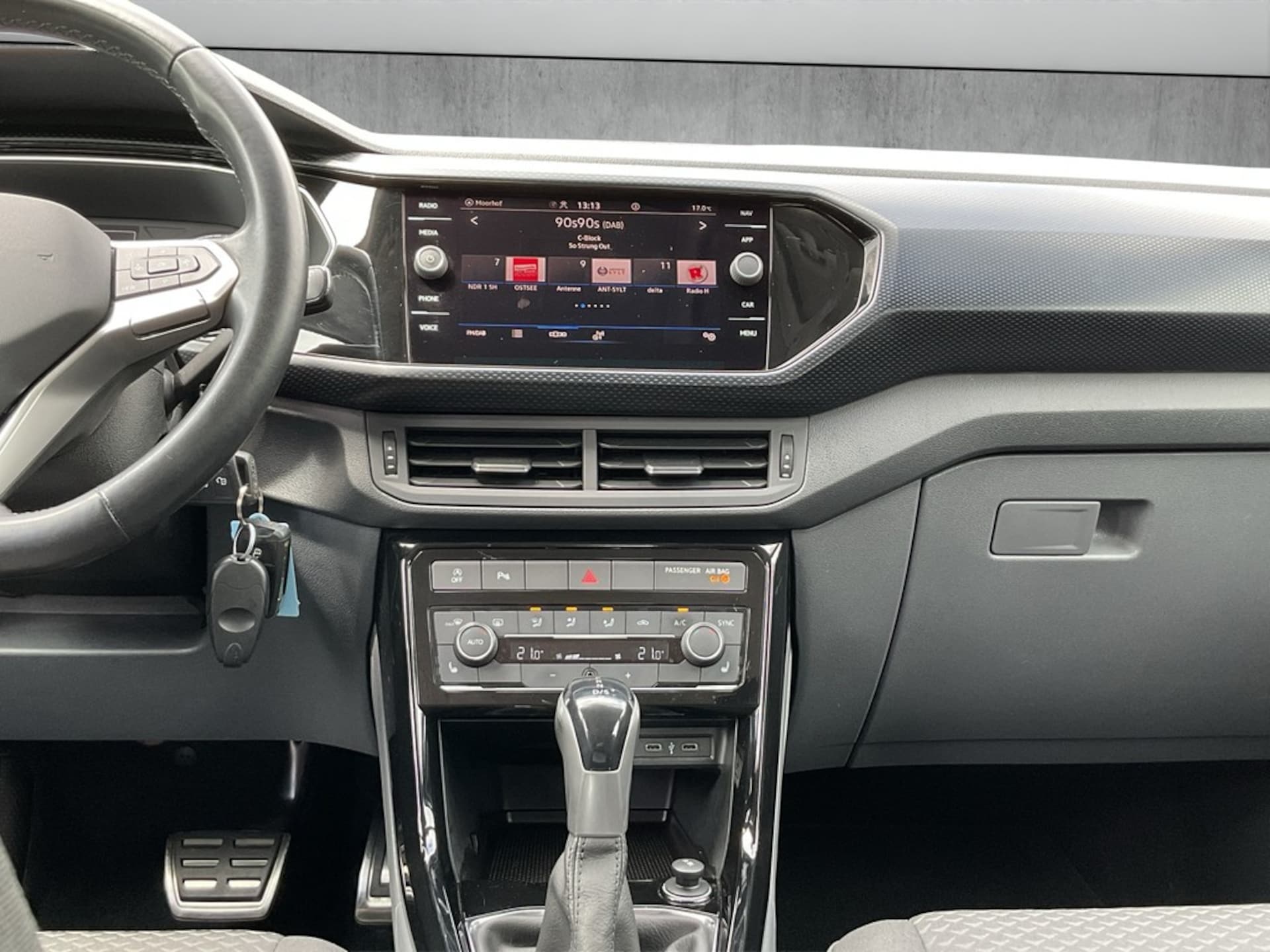 Volkswagen T-Cross United