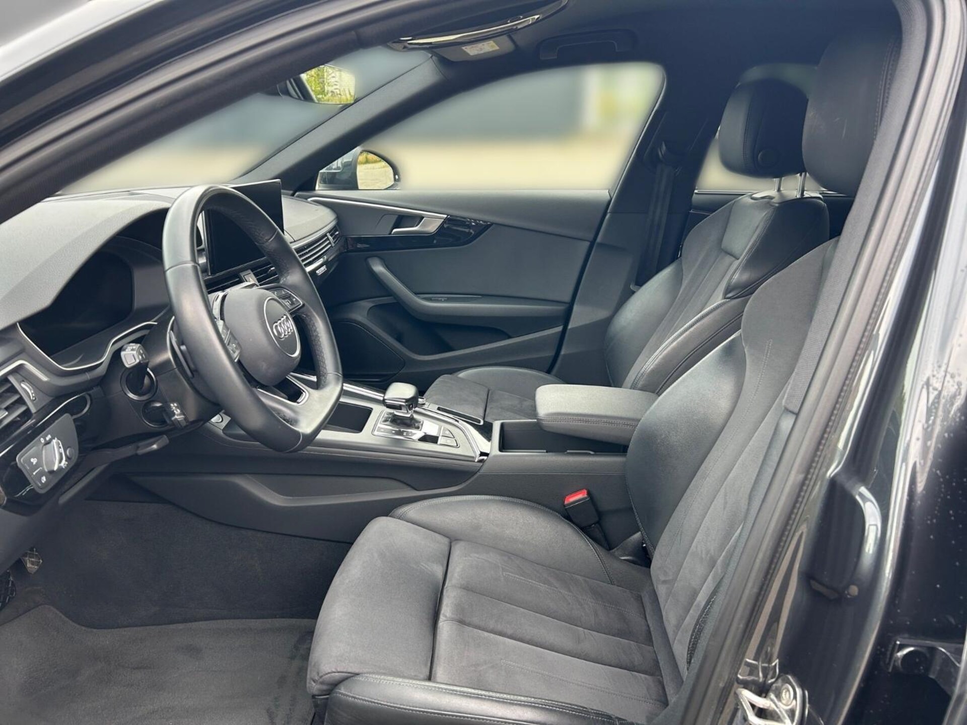 Audi A4 Avant Advanced