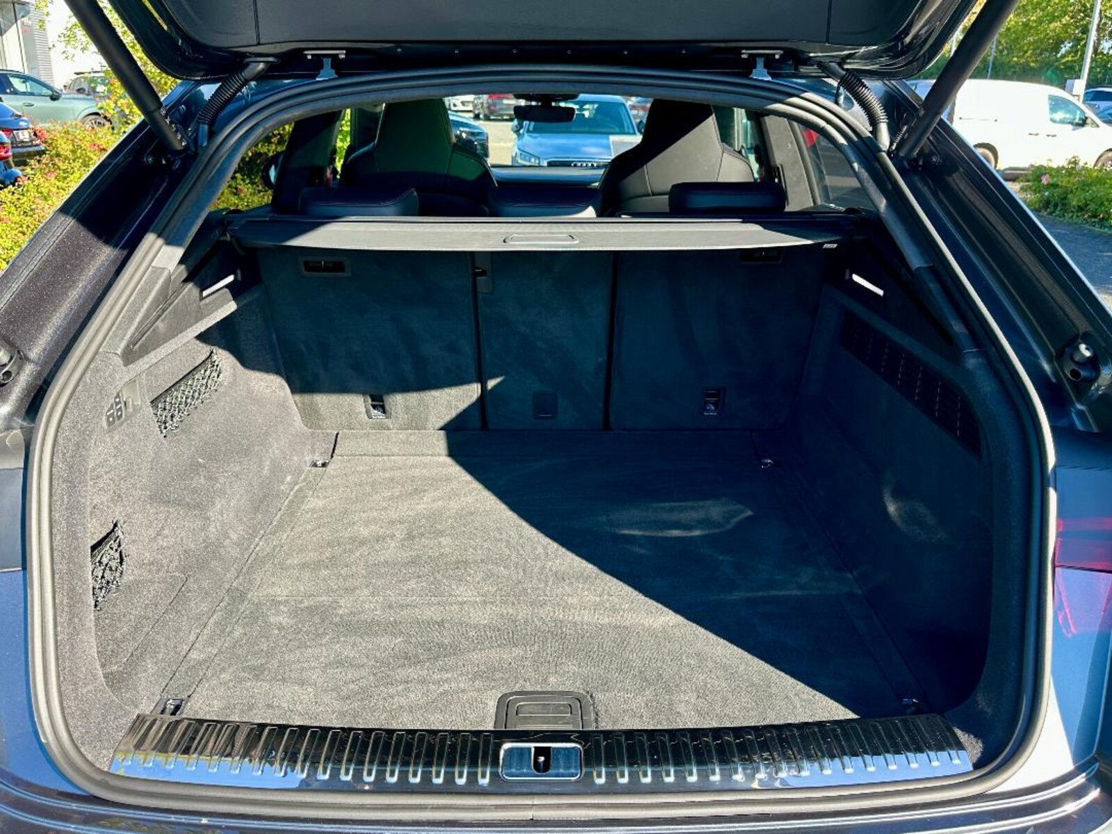 Audi SQ8 – Bild 28