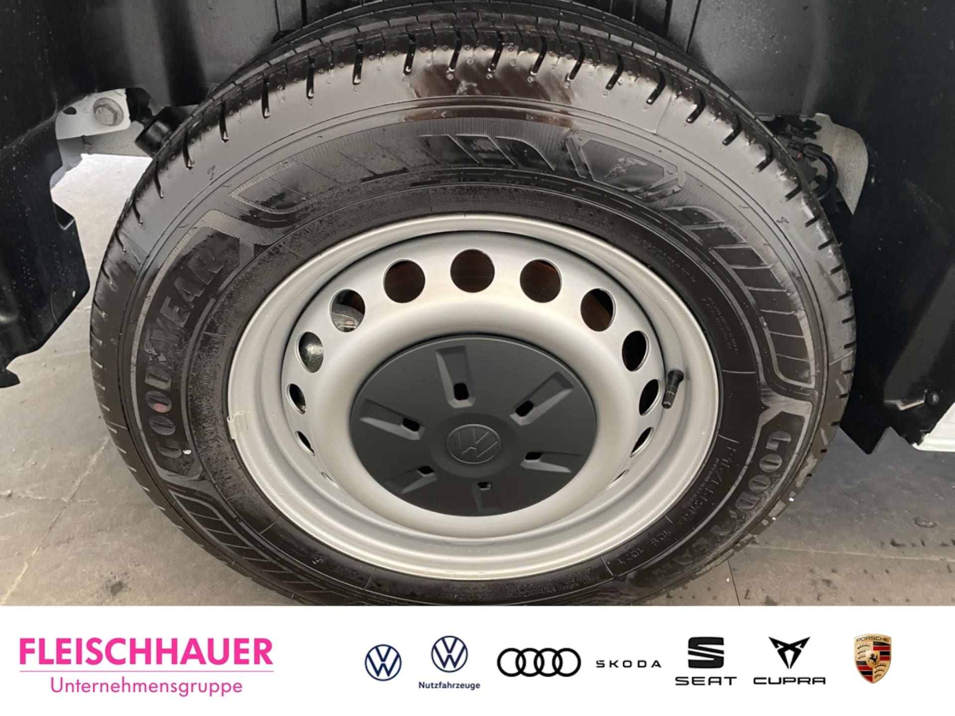 Volkswagen Transporter Kasten langer Radstand