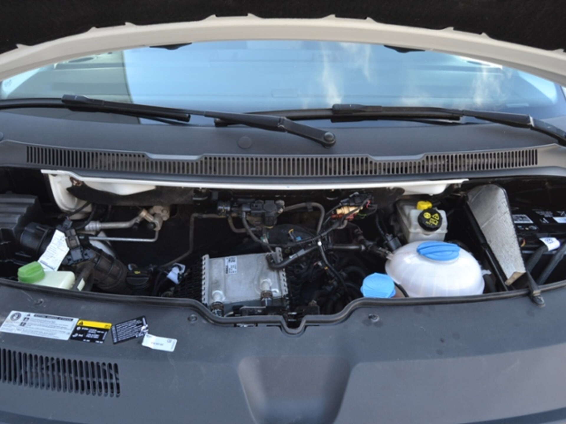 Volkswagen T6 Transporter Kasten kurzer Radstand