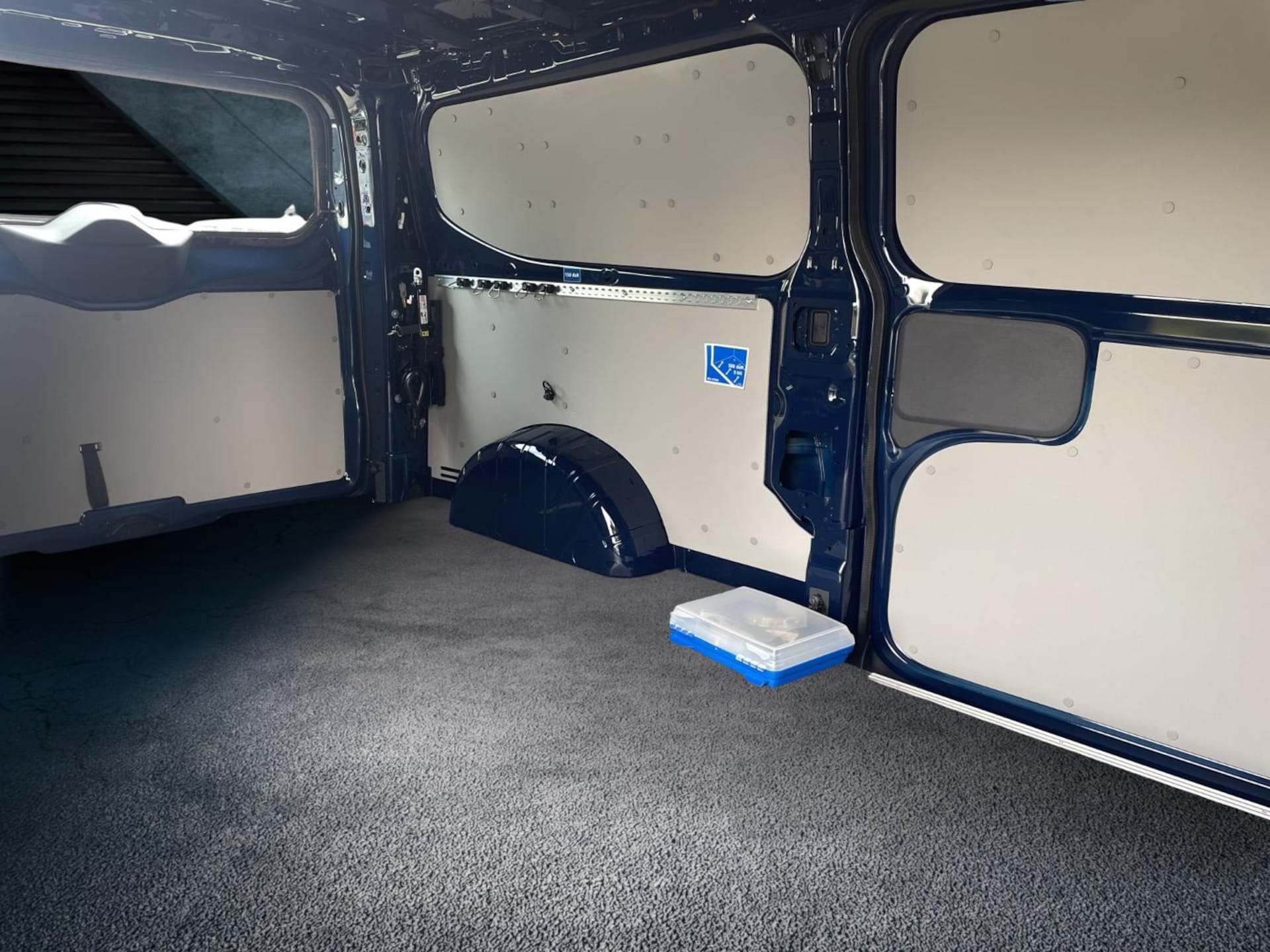 Volkswagen Transporter Kasten langer Radstand