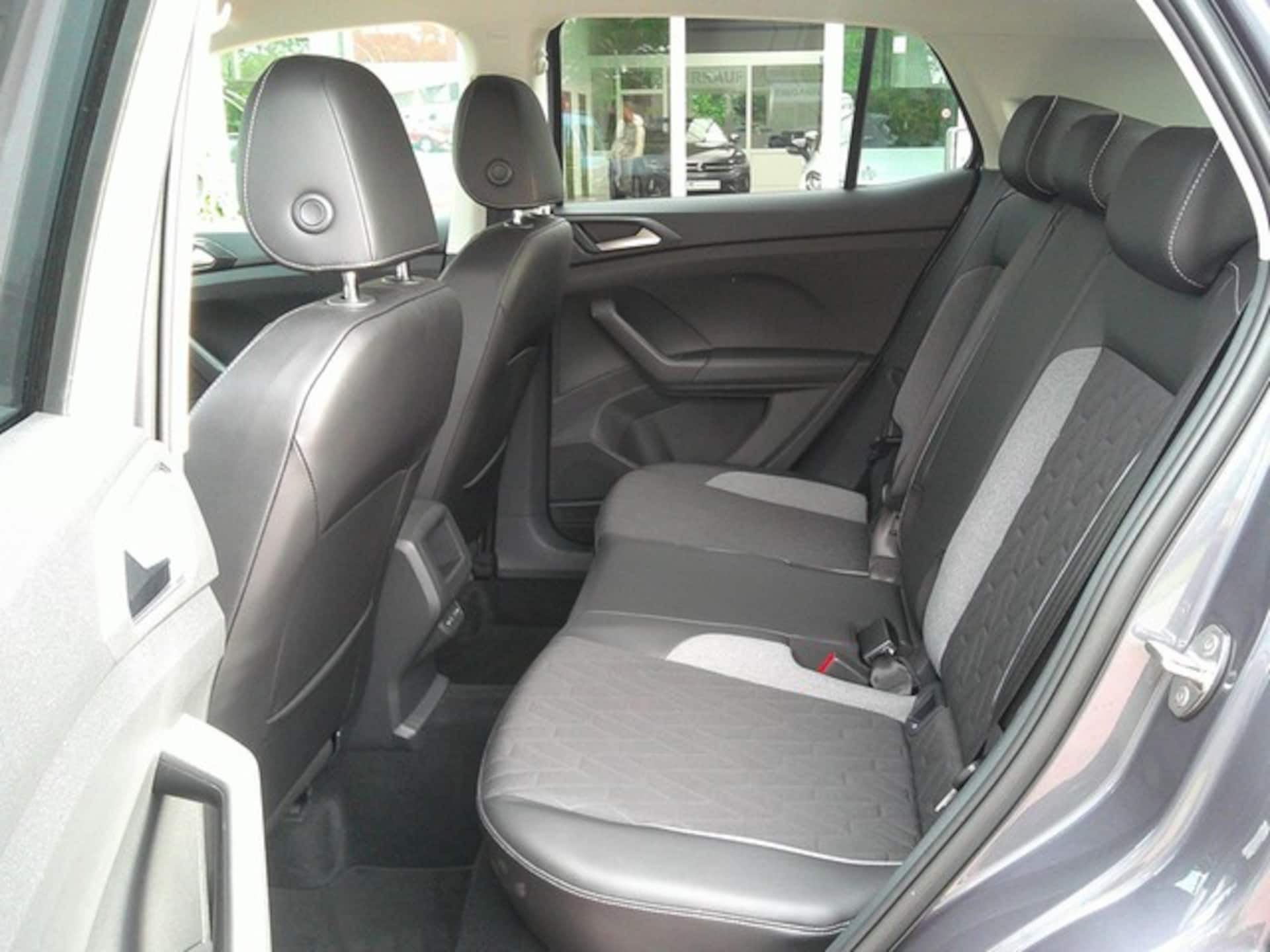 Volkswagen T-Cross Life