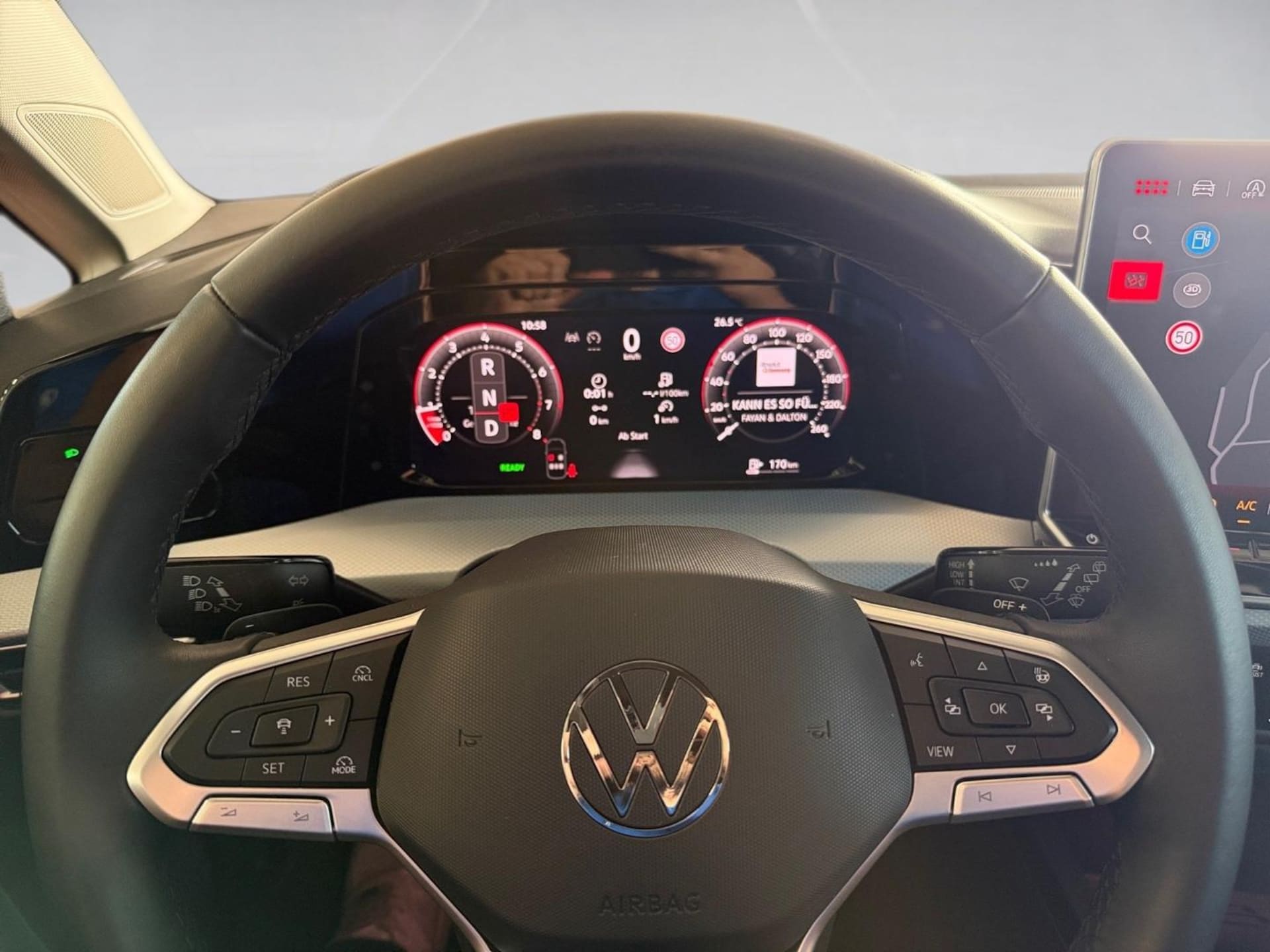 Volkswagen Golf Life