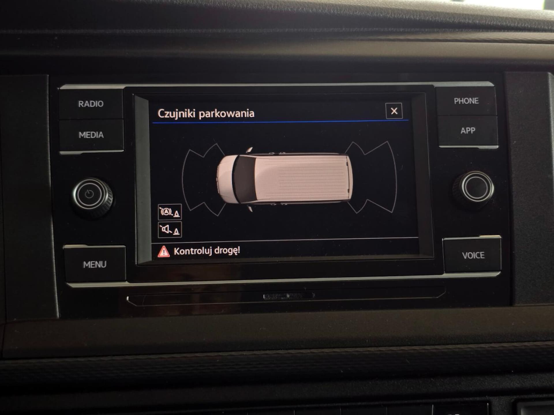 Volkswagen Caravelle 6.1 długi roztaw osi S