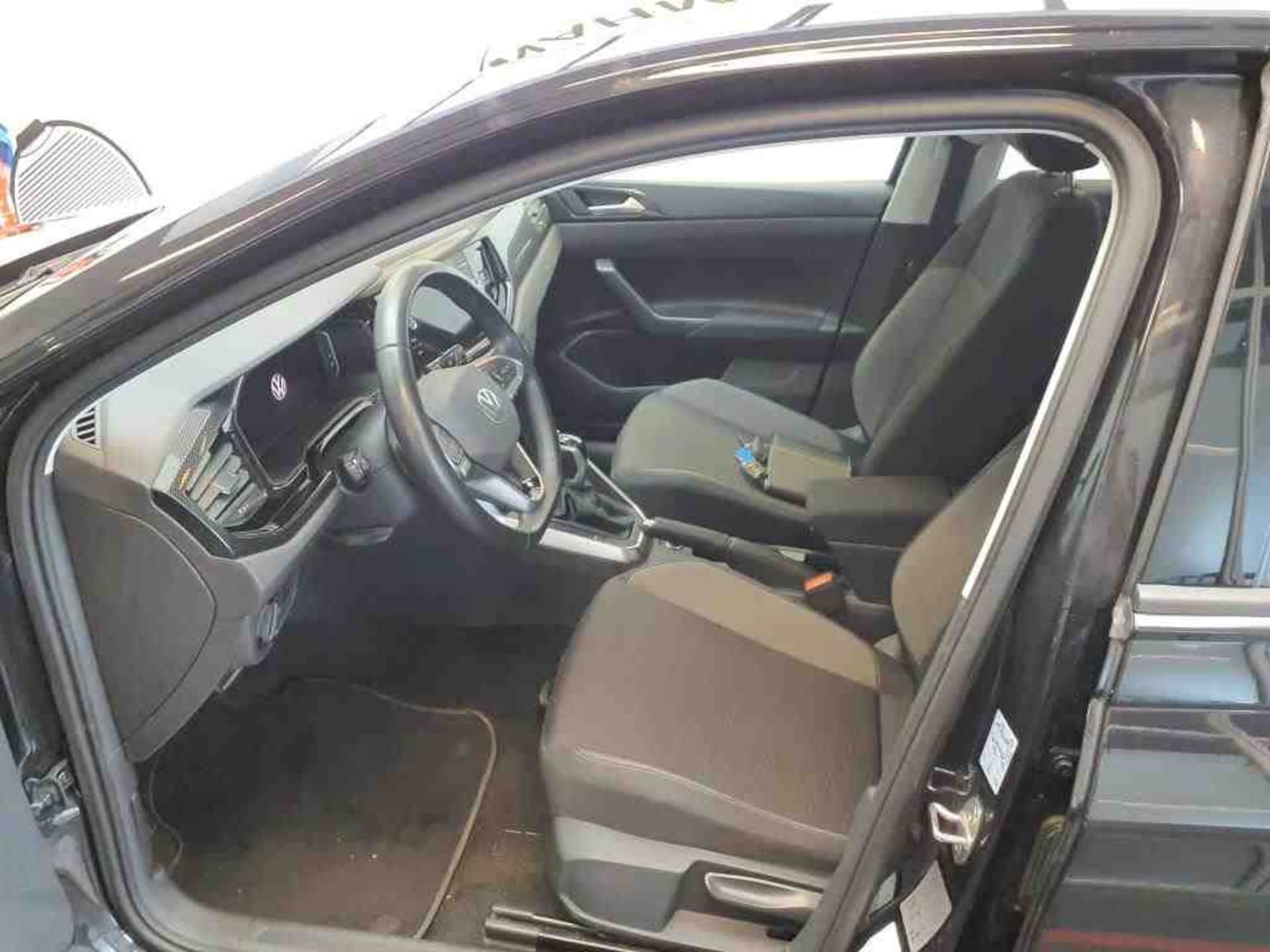 Volkswagen Polo Active