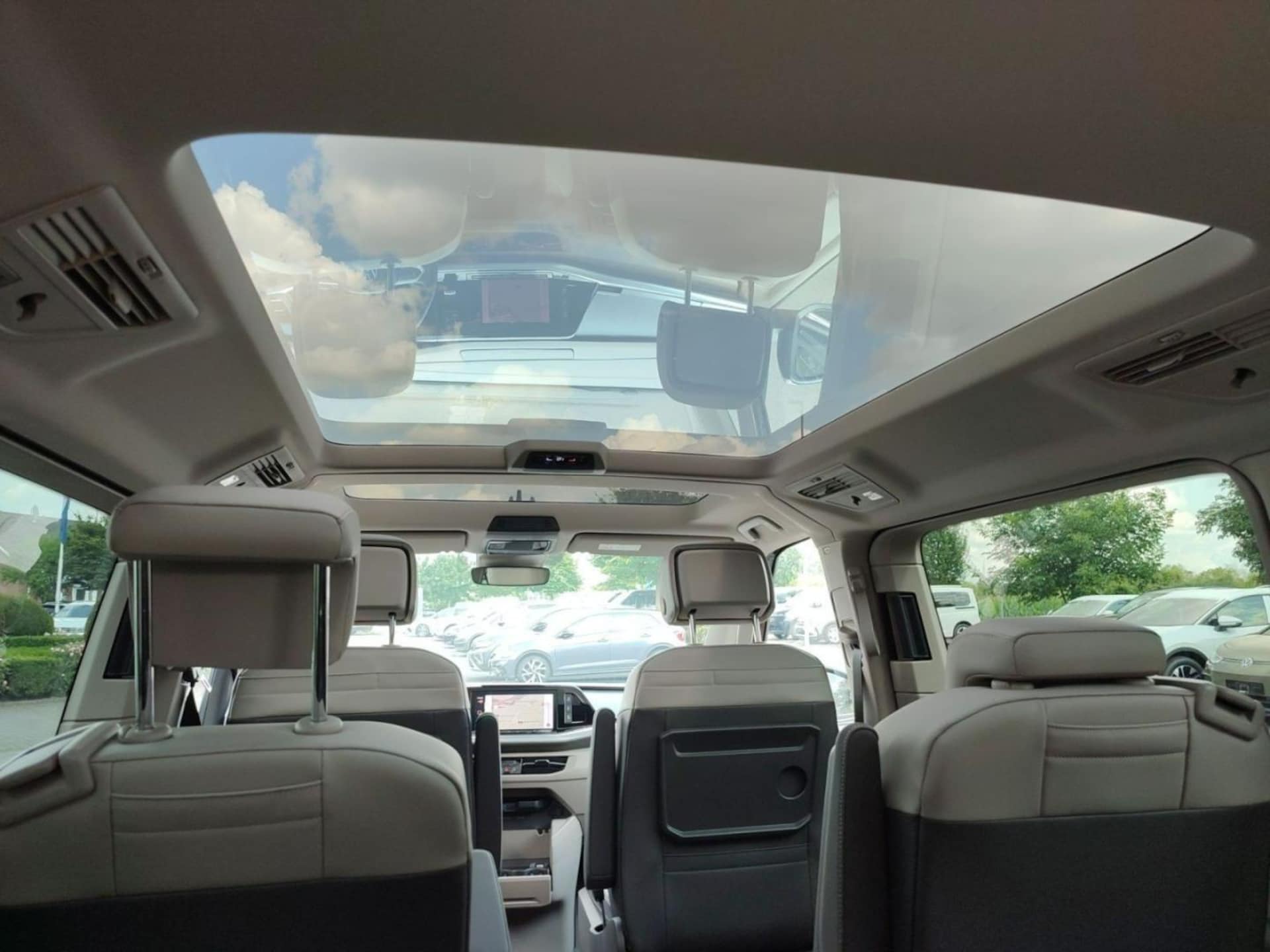Volkswagen Multivan Langversion Style