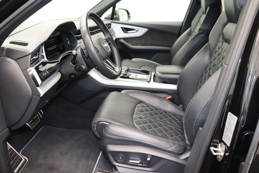 Image about Audi SQ7 TFSI quattro tiptronic
