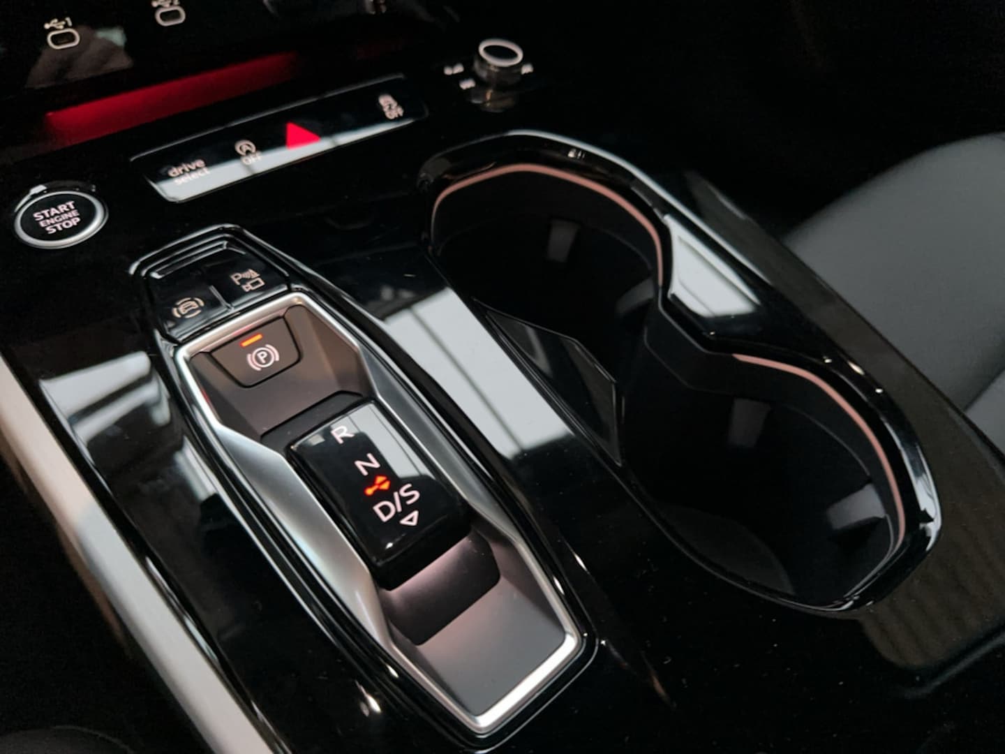 Bild über Audi A5 Limousine TFSI 110 kW S tronic - für weitere Informationen kontaktieren Sie den Audi Partner
