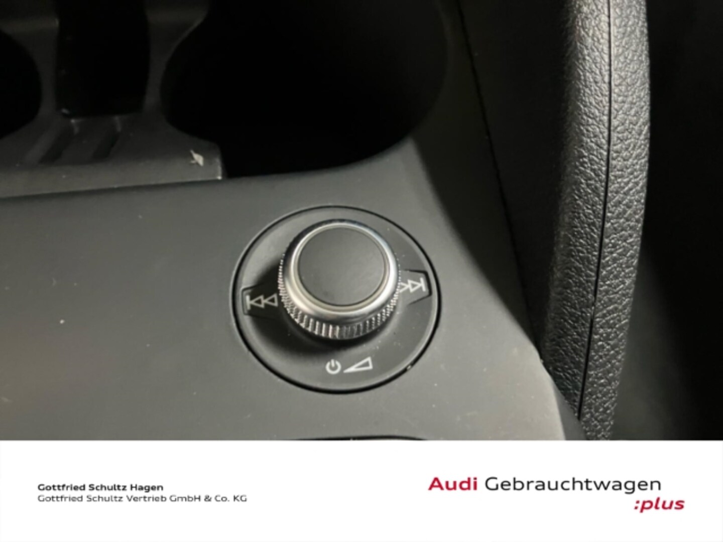 Bild über Audi Q2 S line 35 TFSI S tronic - für weitere Informationen kontaktieren Sie den Audi Partner