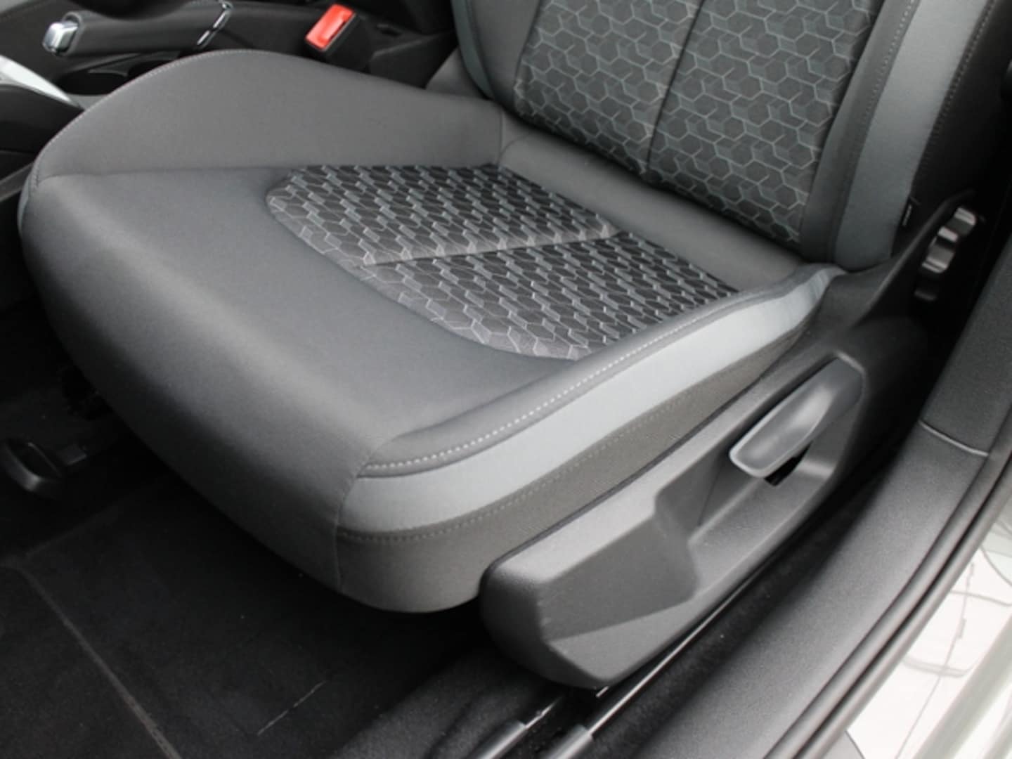 Bild über Audi A1 allstreet 30 TFSI S tronic - für weitere Informationen kontaktieren Sie den Audi Partner