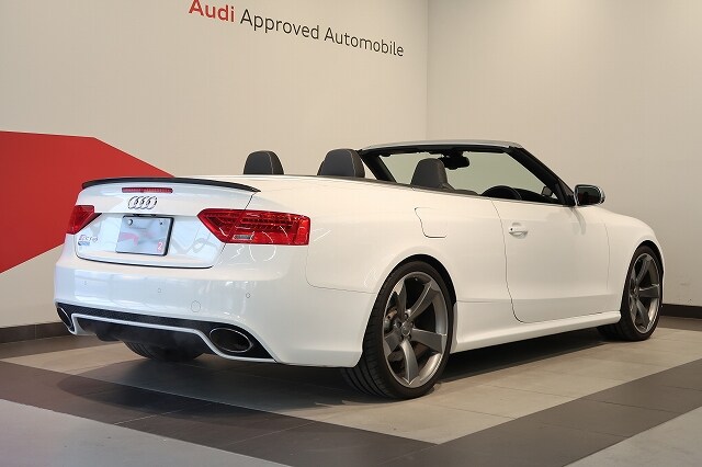Image about Audi RS 5 Cabriolet RS 5 Cabriolet 4.2 FSI quattro	331(450)	kW(PS)	S tronic