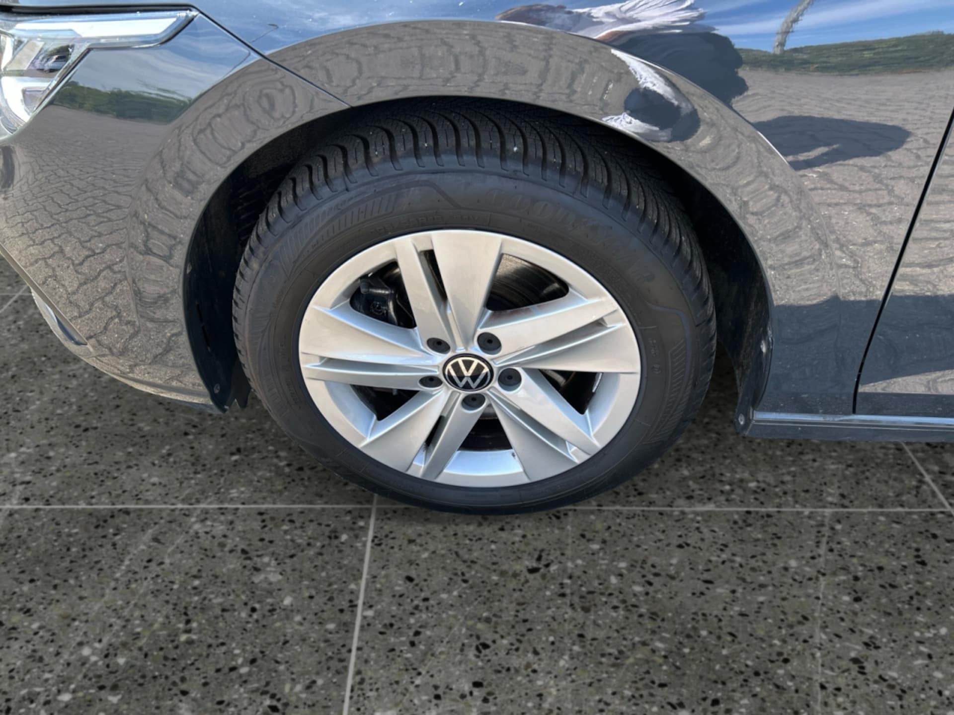 Volkswagen Golf Variant Life