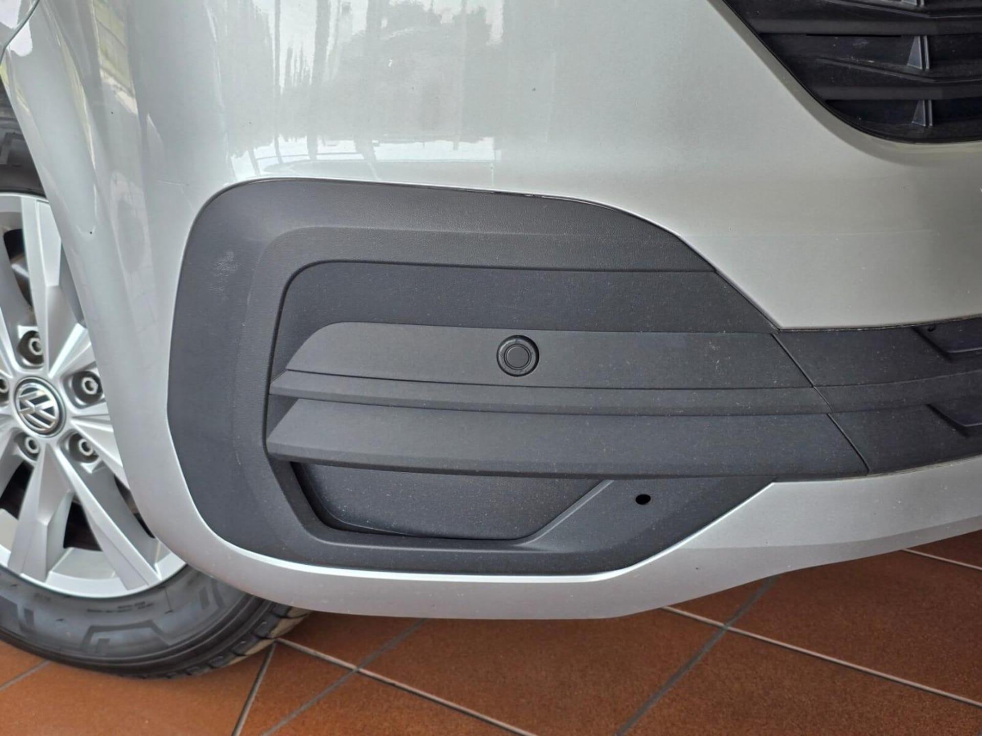 Volkswagen Caravelle 6.1 długi roztaw osi S