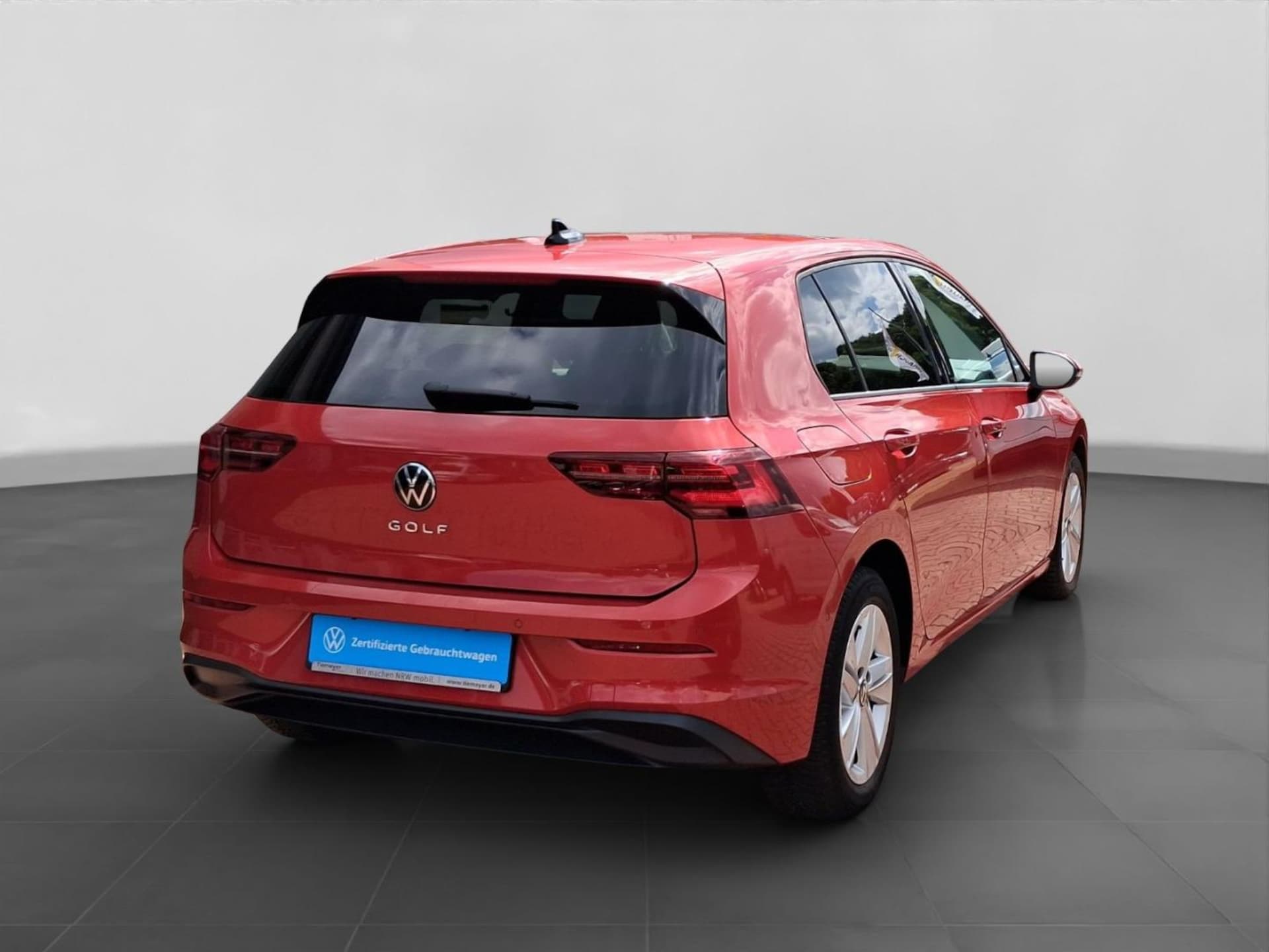 Volkswagen Golf Life