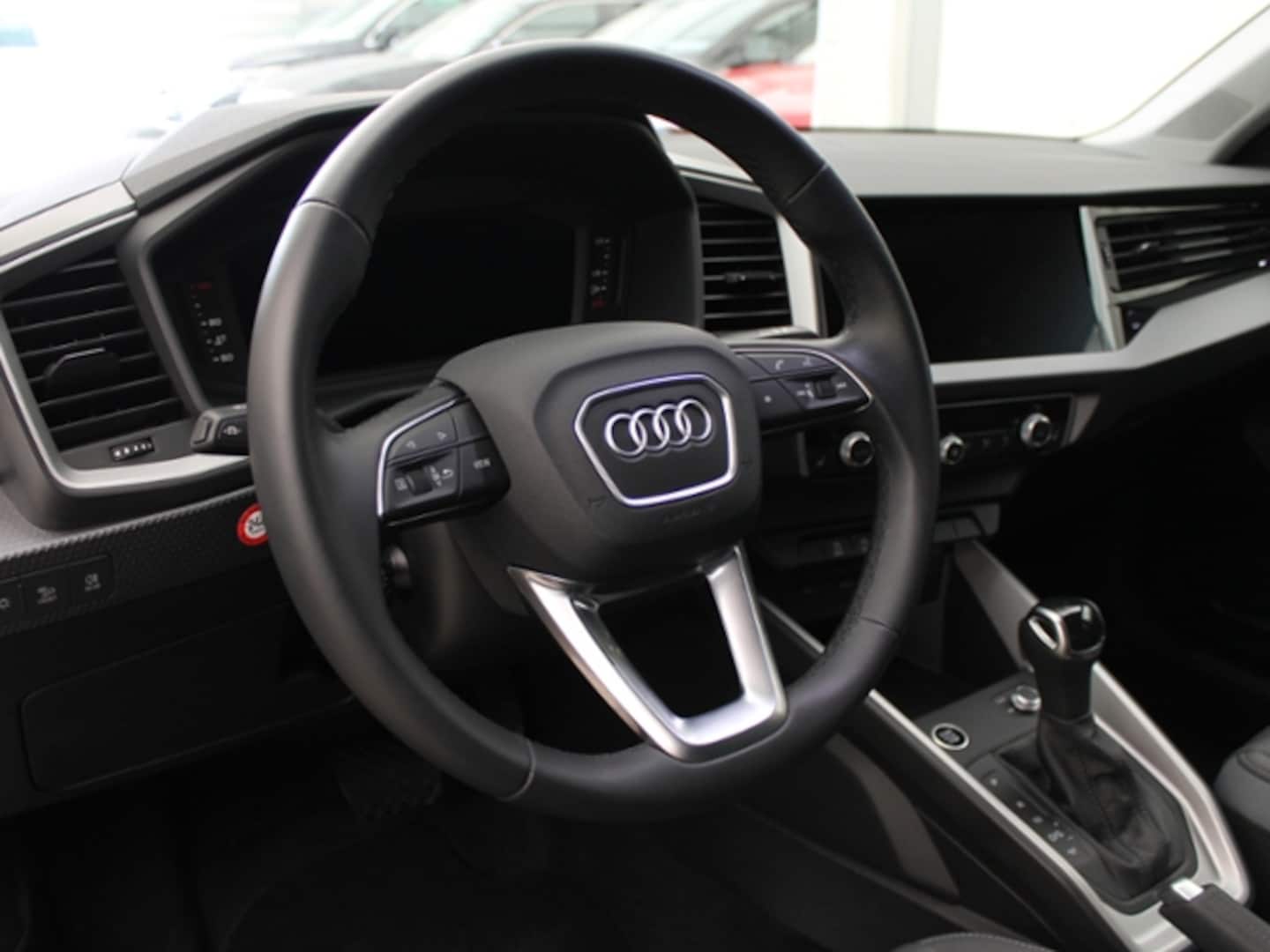 Bild über Audi A1 allstreet 30 TFSI S tronic - für weitere Informationen kontaktieren Sie den Audi Partner