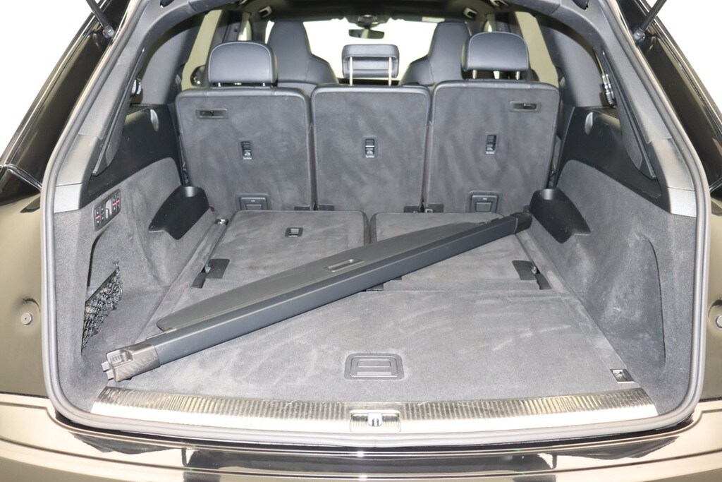 Image about Audi SQ7 TFSI quattro tiptronic