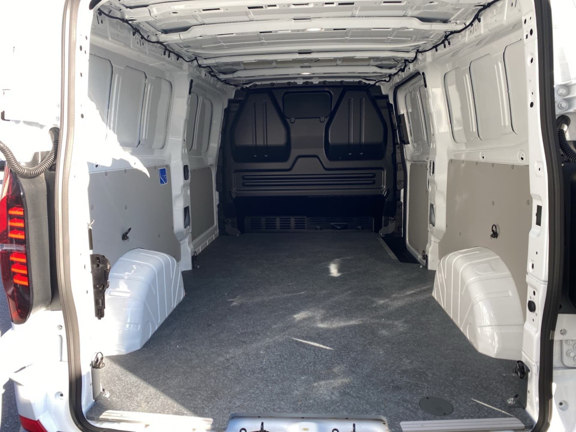 Volkswagen Transporter Kasten langer Radstand