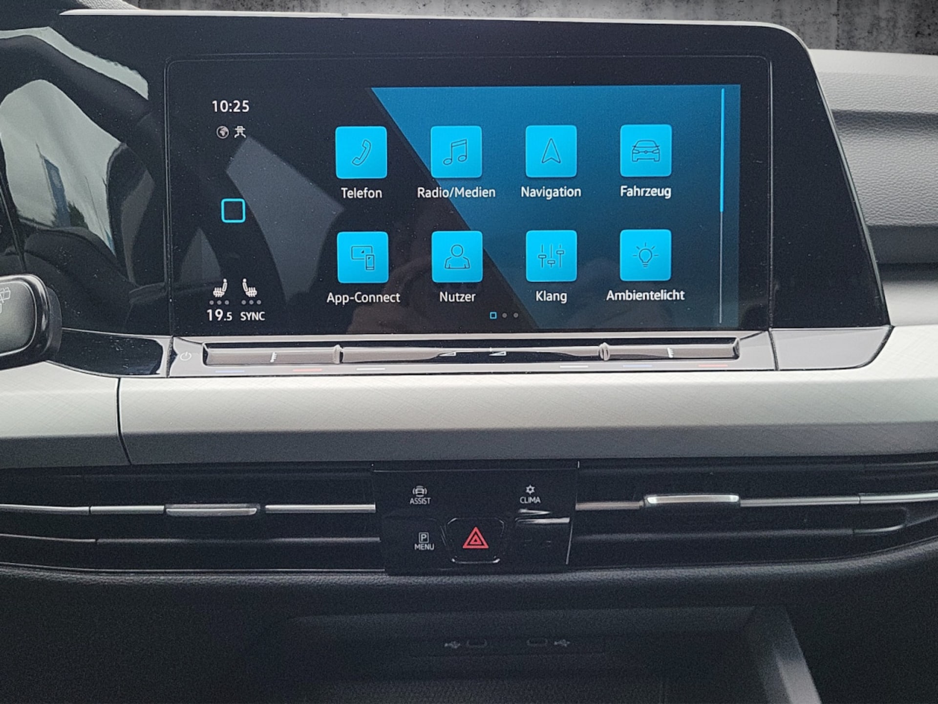 Volkswagen Golf Variant Life
