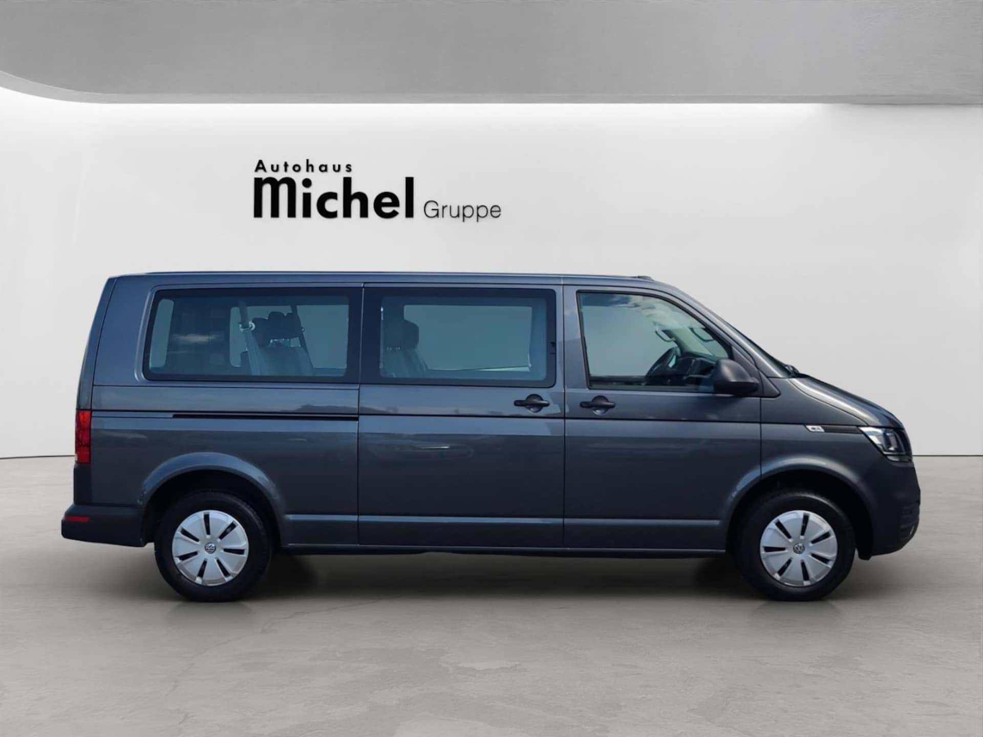 Volkswagen T6.1 Transporter Kombi langer Radstand