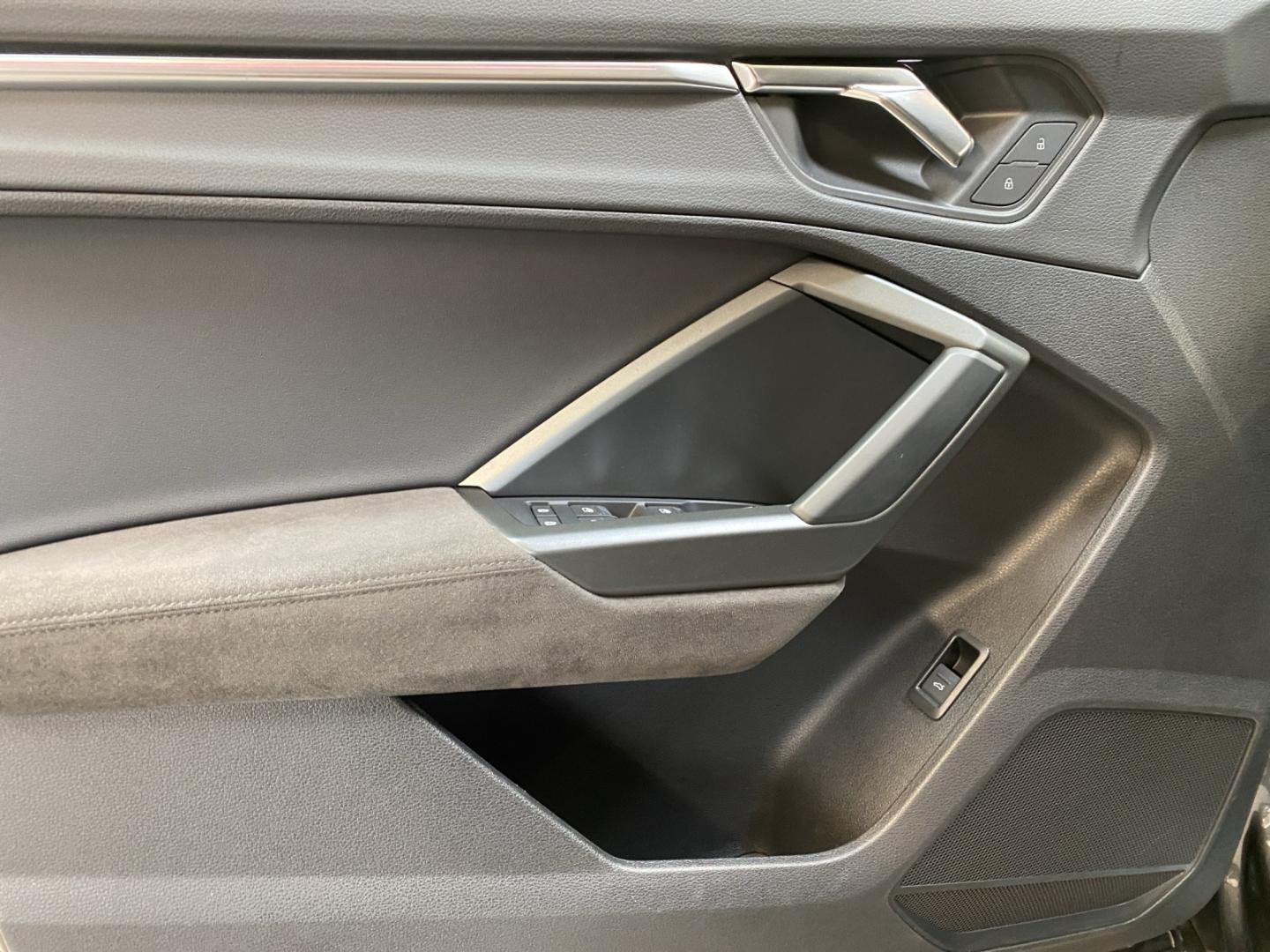 Image about Audi RS Q3 Sportback TFSI quattro S tronic