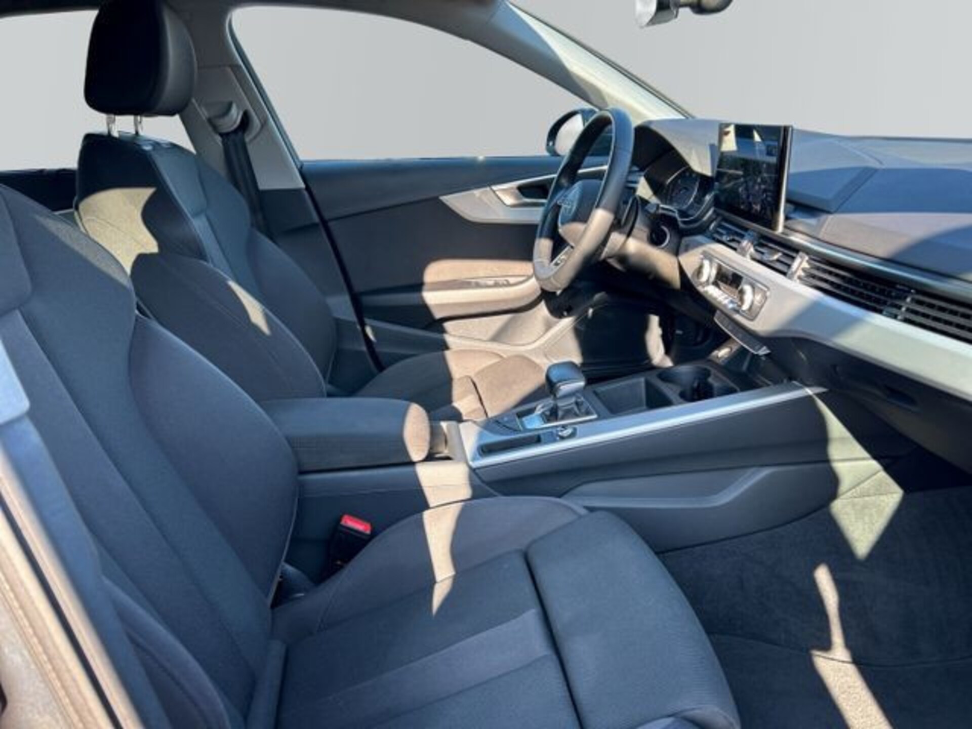 Audi A4 Limousine