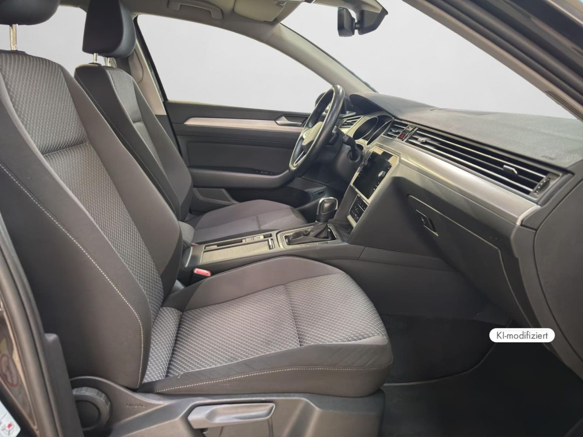 Volkswagen Passat Variant Basis-Modell