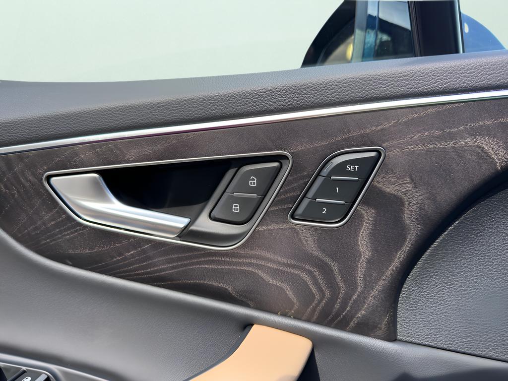 2026 Audi Q7 Premium - Photo 9