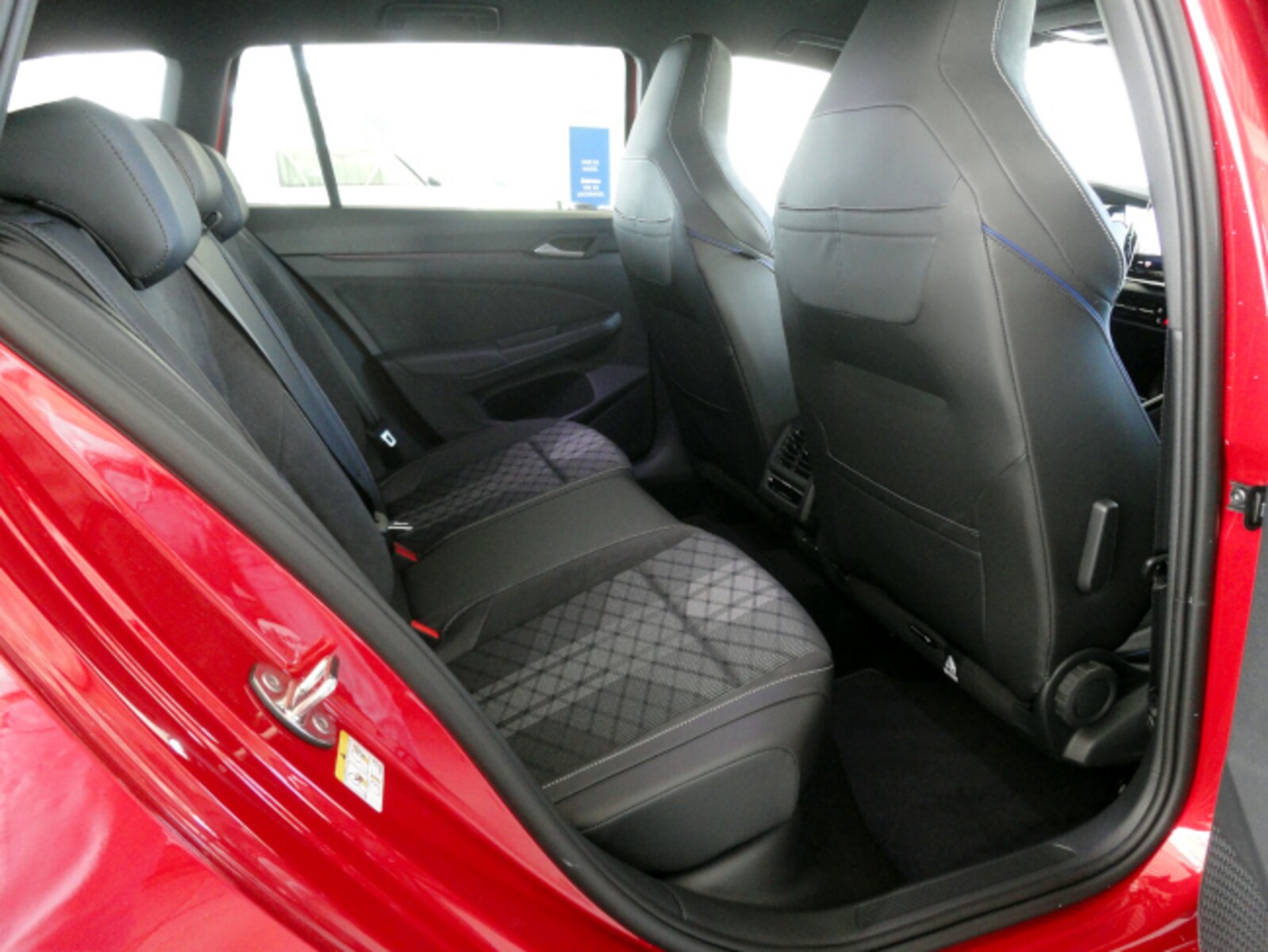 Volkswagen Golf Variant – Bild 6
