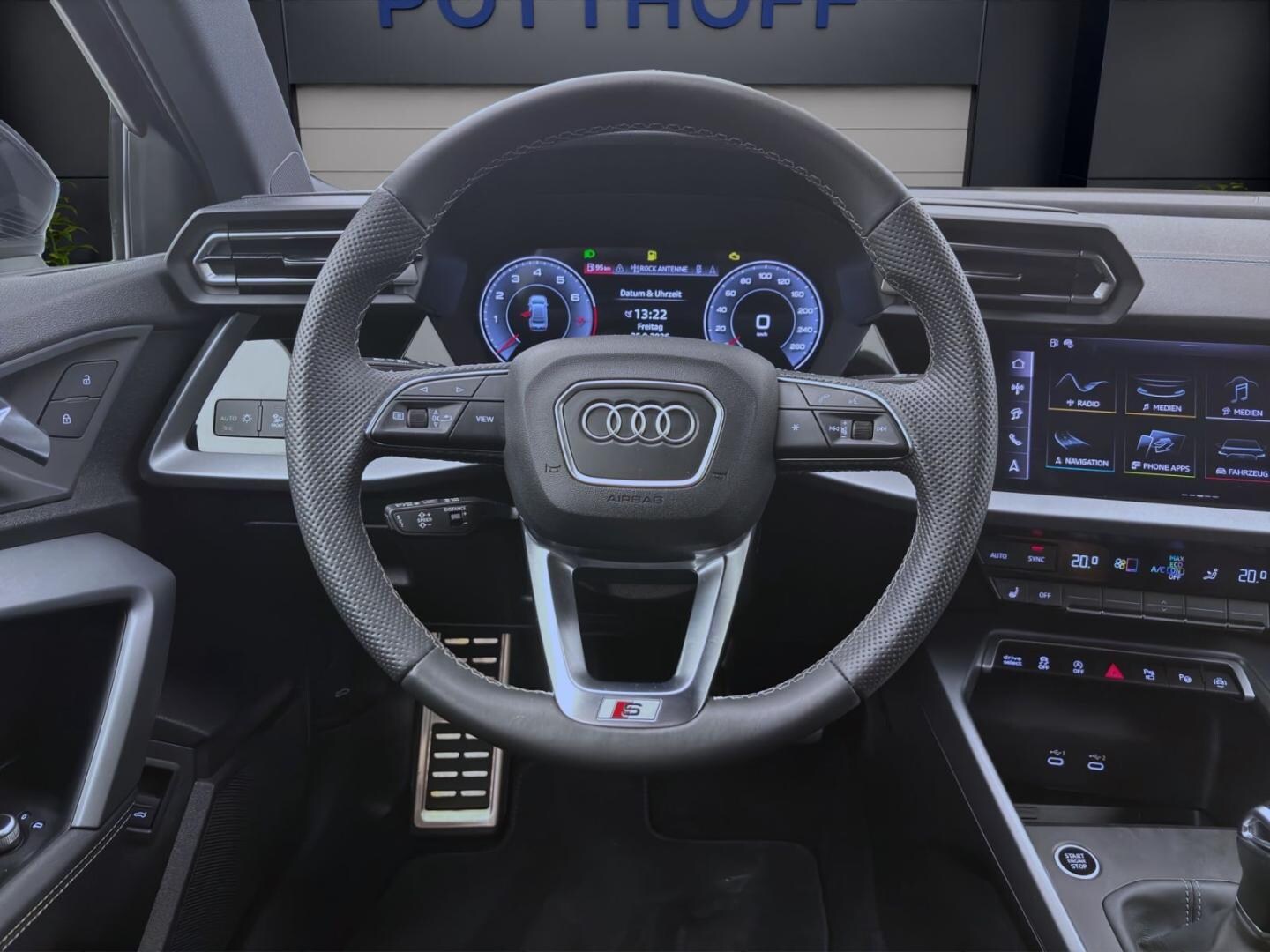 Bild über Audi A3 Limousine TFSI Schaltgetriebe - für weitere Informationen kontaktieren Sie den Audi Partner