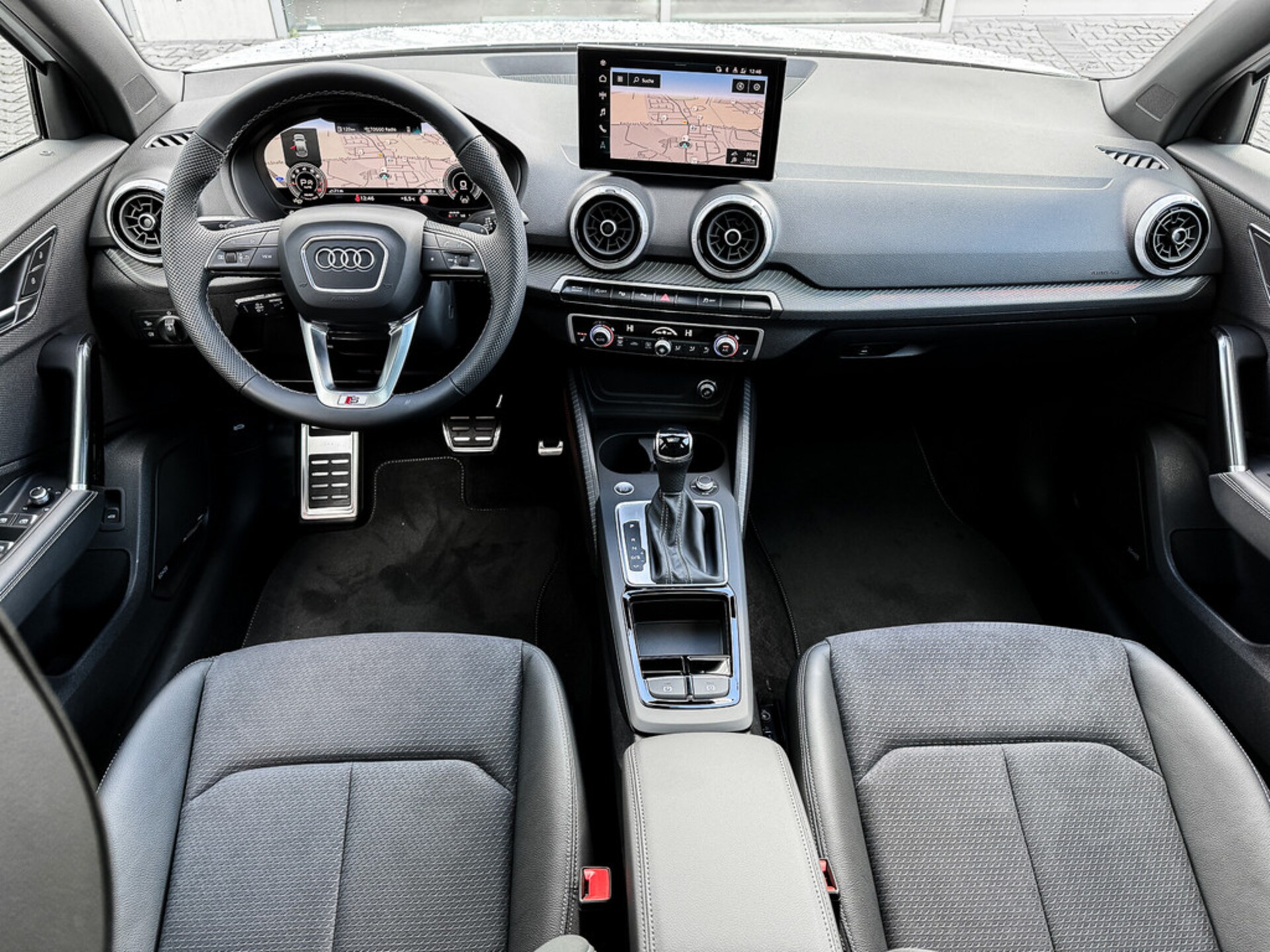 Audi Q2 S line