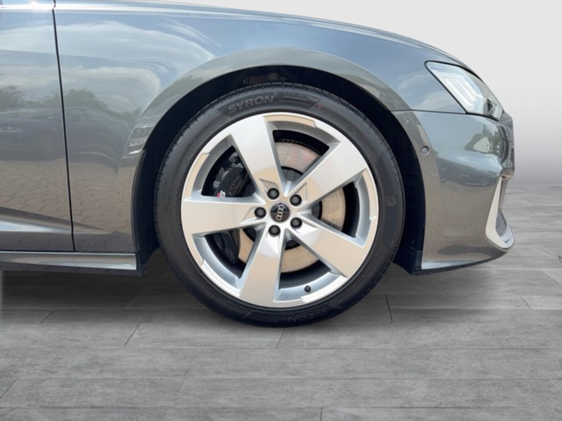 Audi S6 Avant