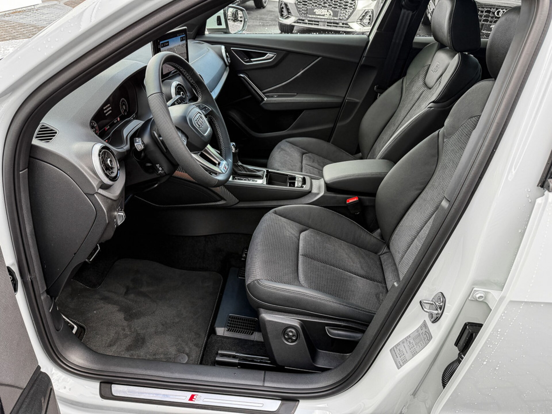 Audi Q2 S line