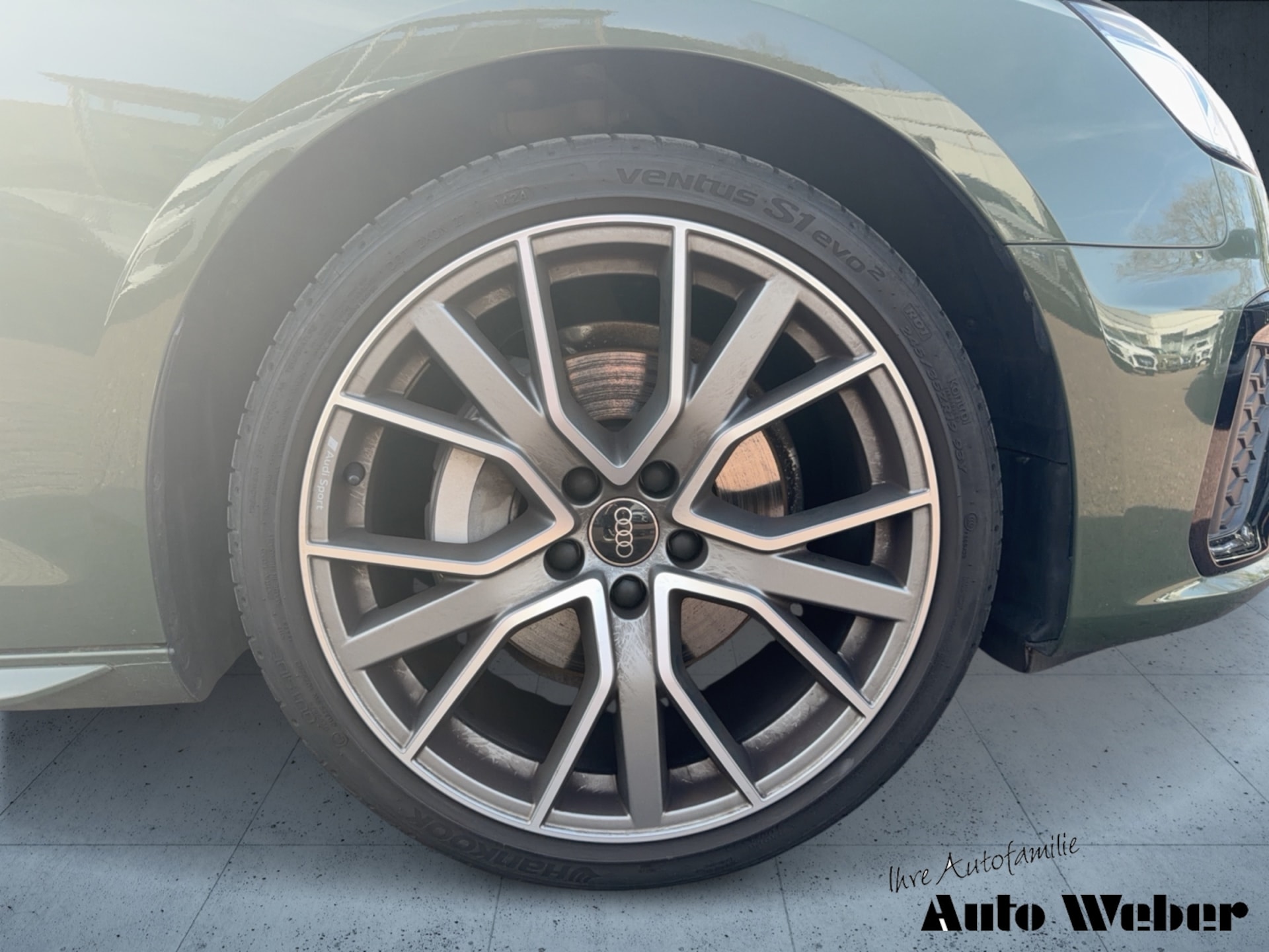 Audi A4 Avant S line