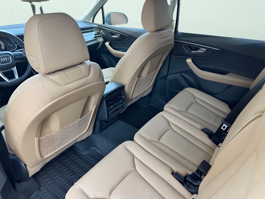 2026 Audi Q7 Premium - Photo 14