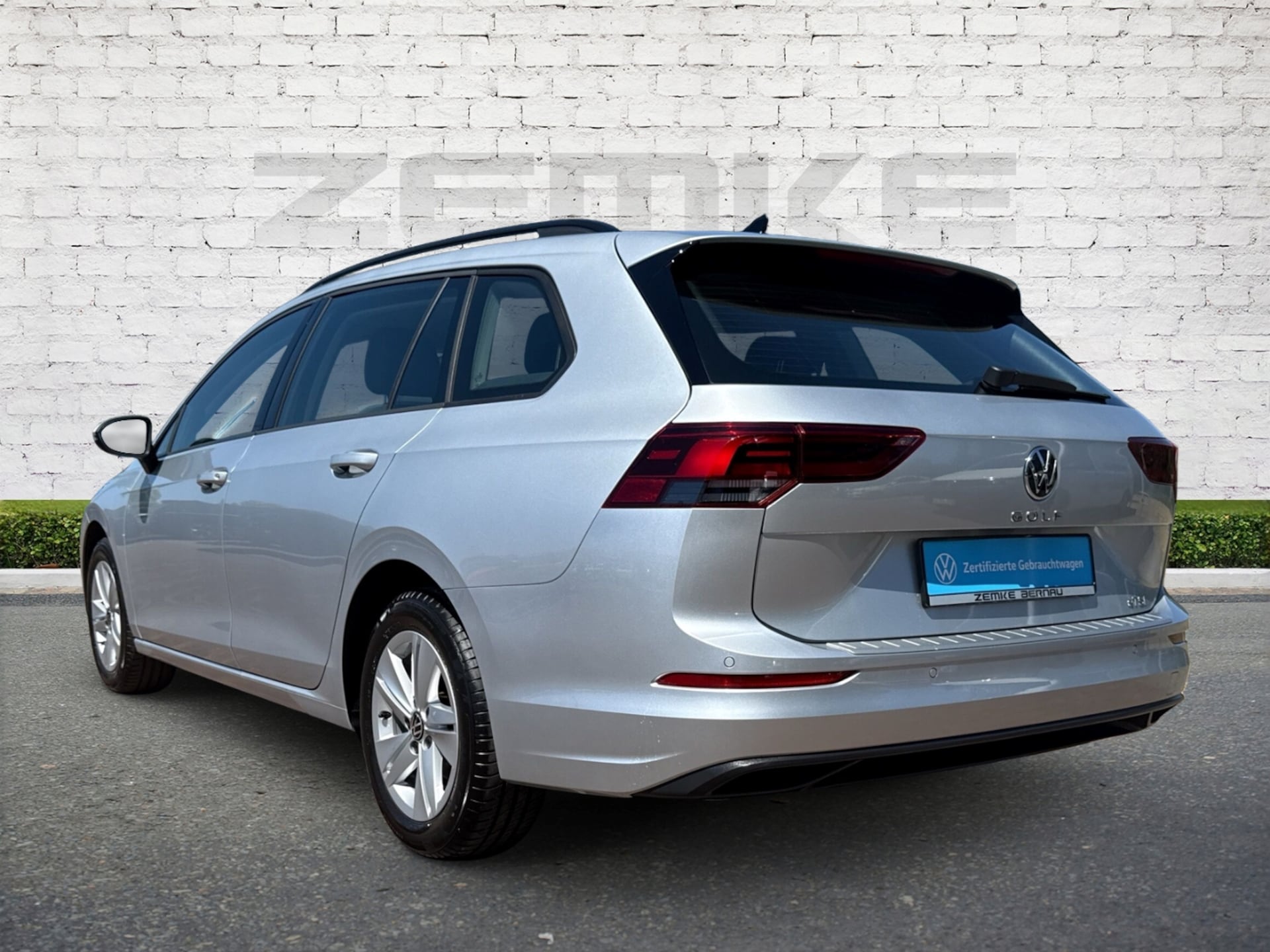 Volkswagen Golf Variant Life