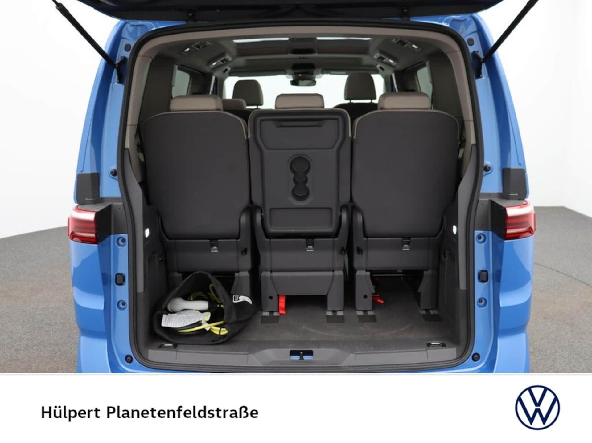 Volkswagen Multivan Basis-Modell