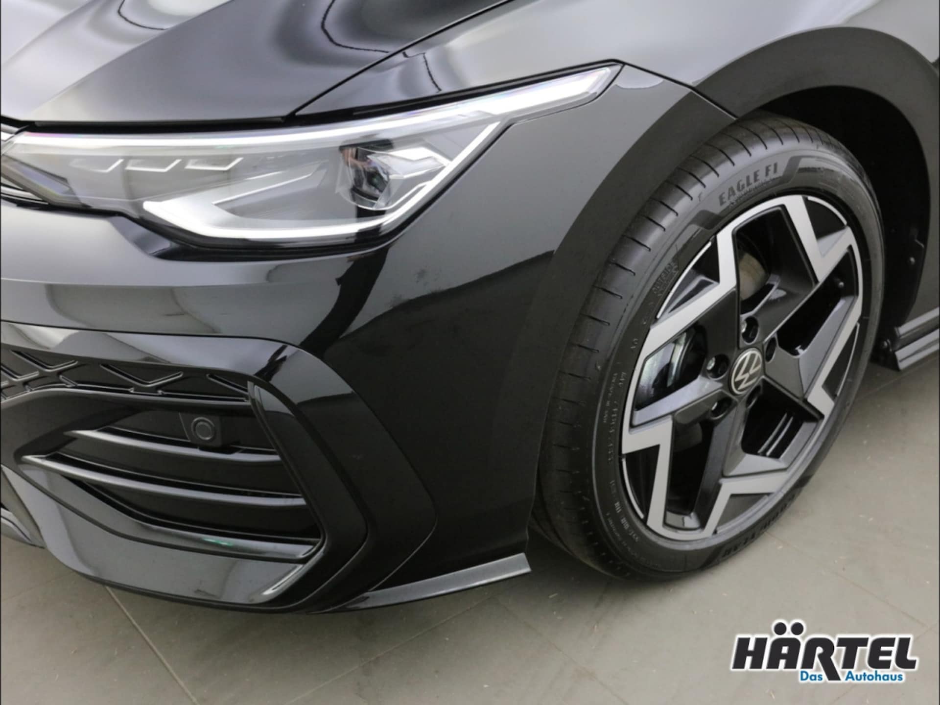 Volkswagen Golf R-Line