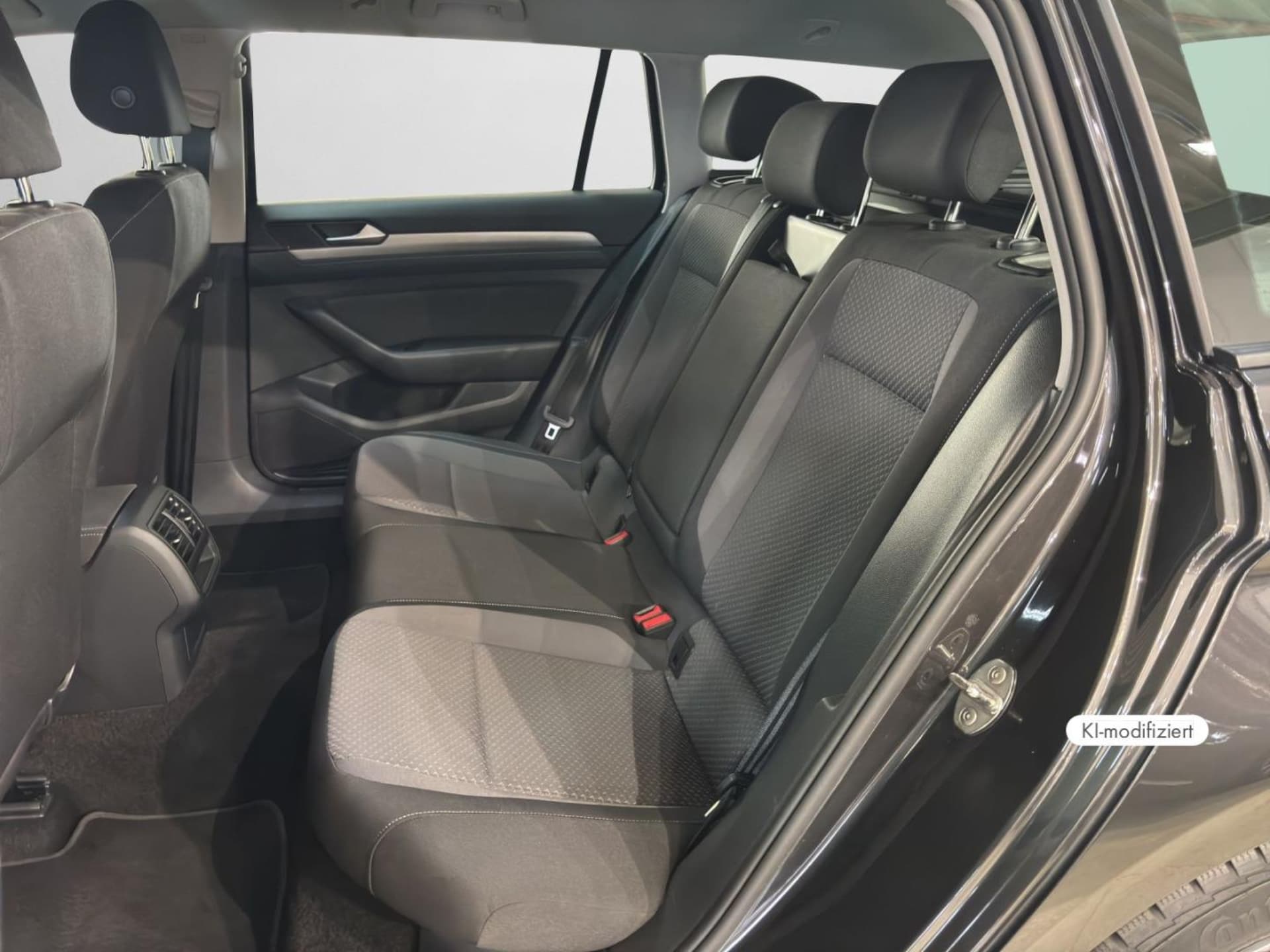 Volkswagen Passat Variant Basis-Modell