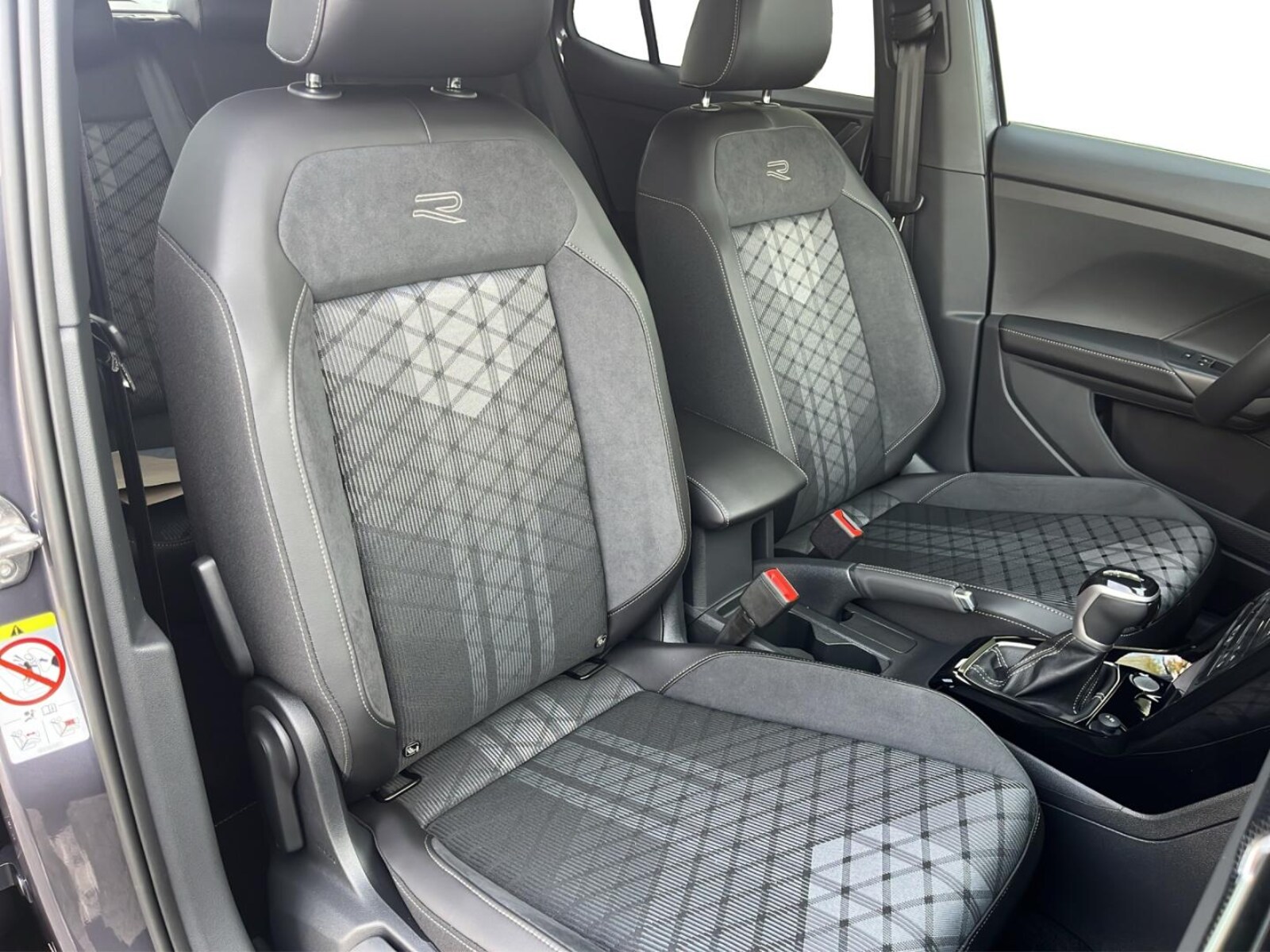 Volkswagen T-Cross – Bild 13