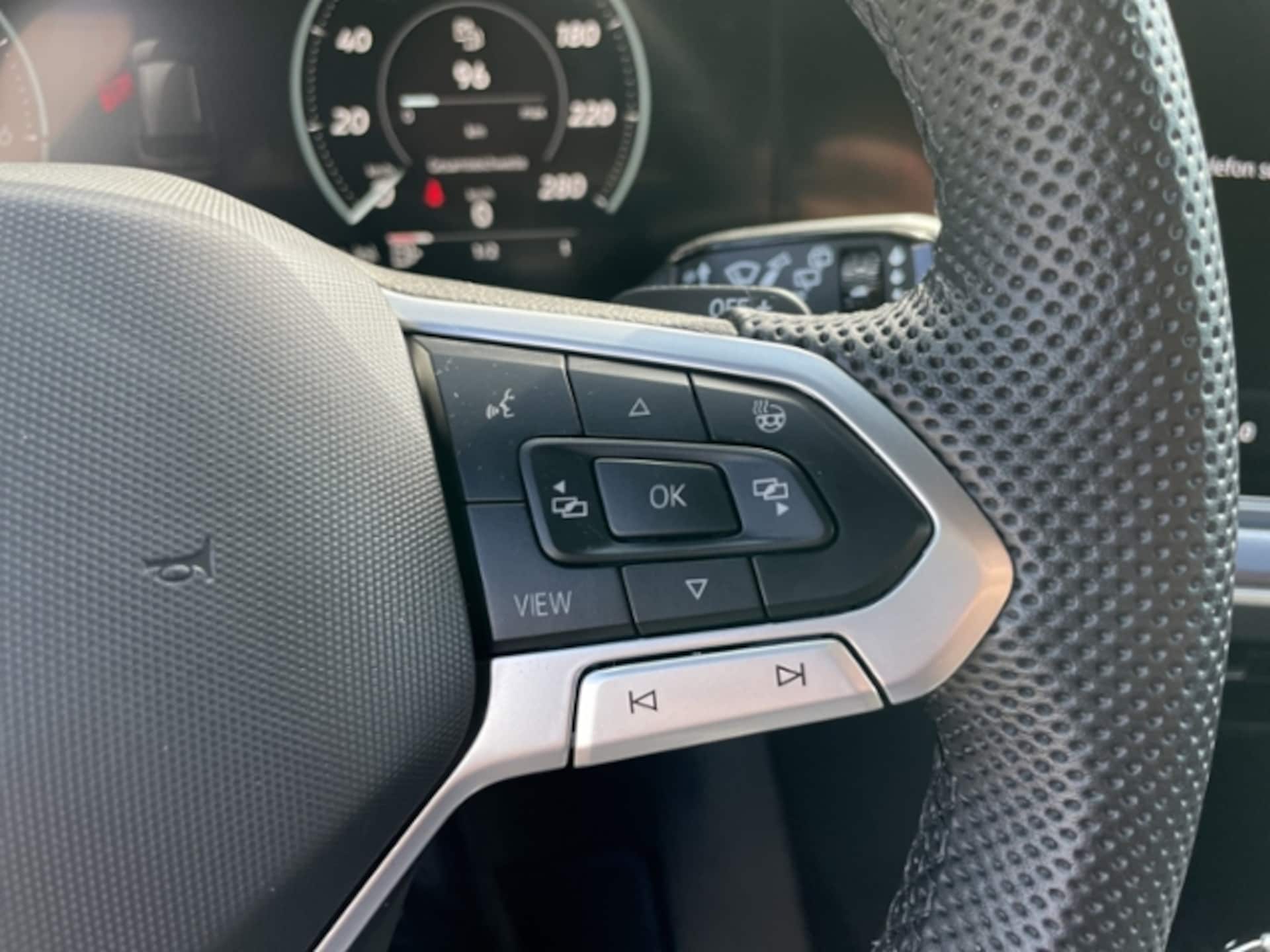 Volkswagen Touareg R