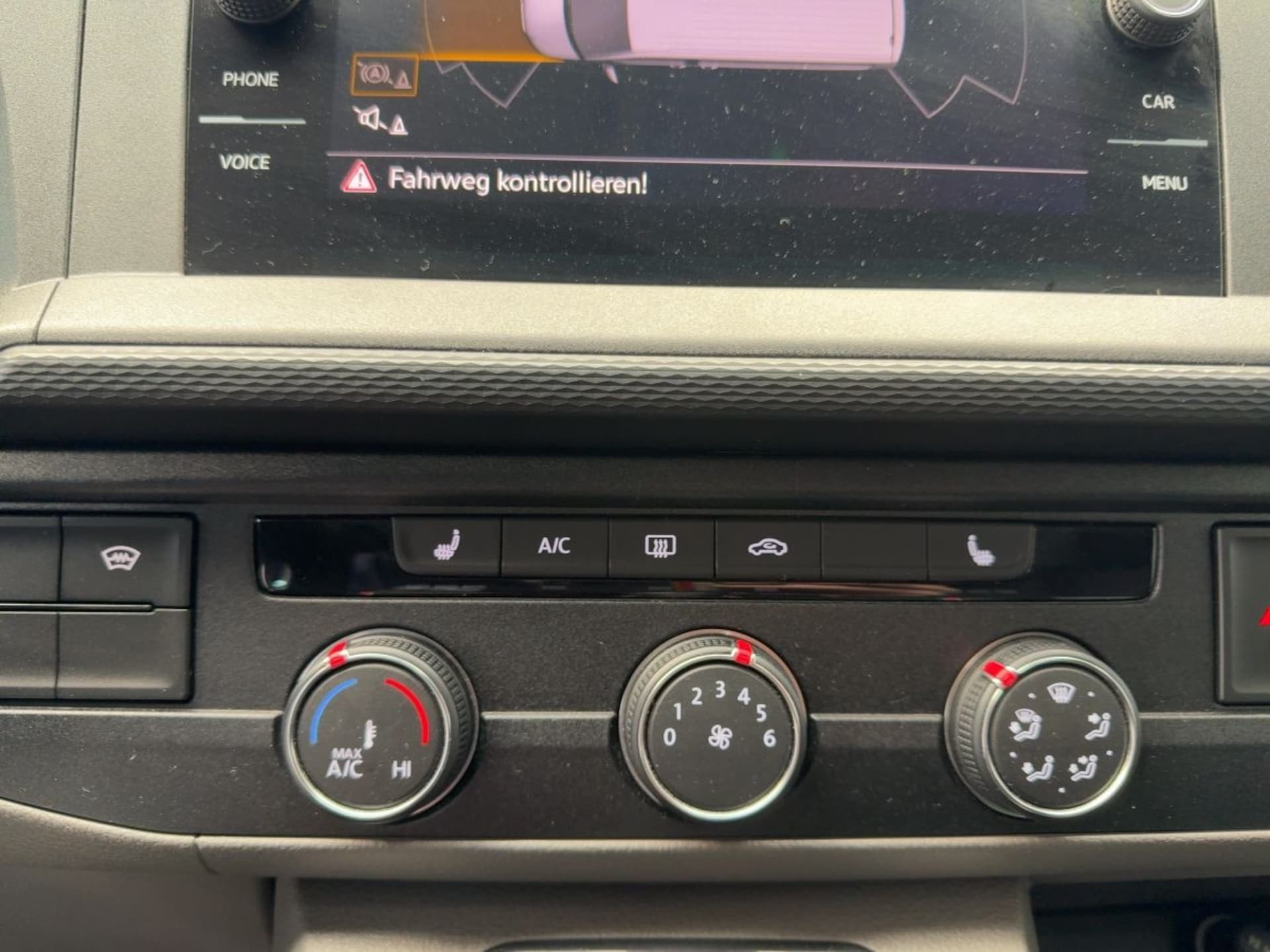 Volkswagen T6.1 Transporter Kombi langer Radstand