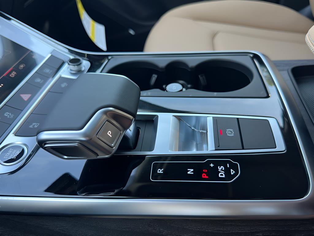 2026 Audi Q7 Premium - Photo 23