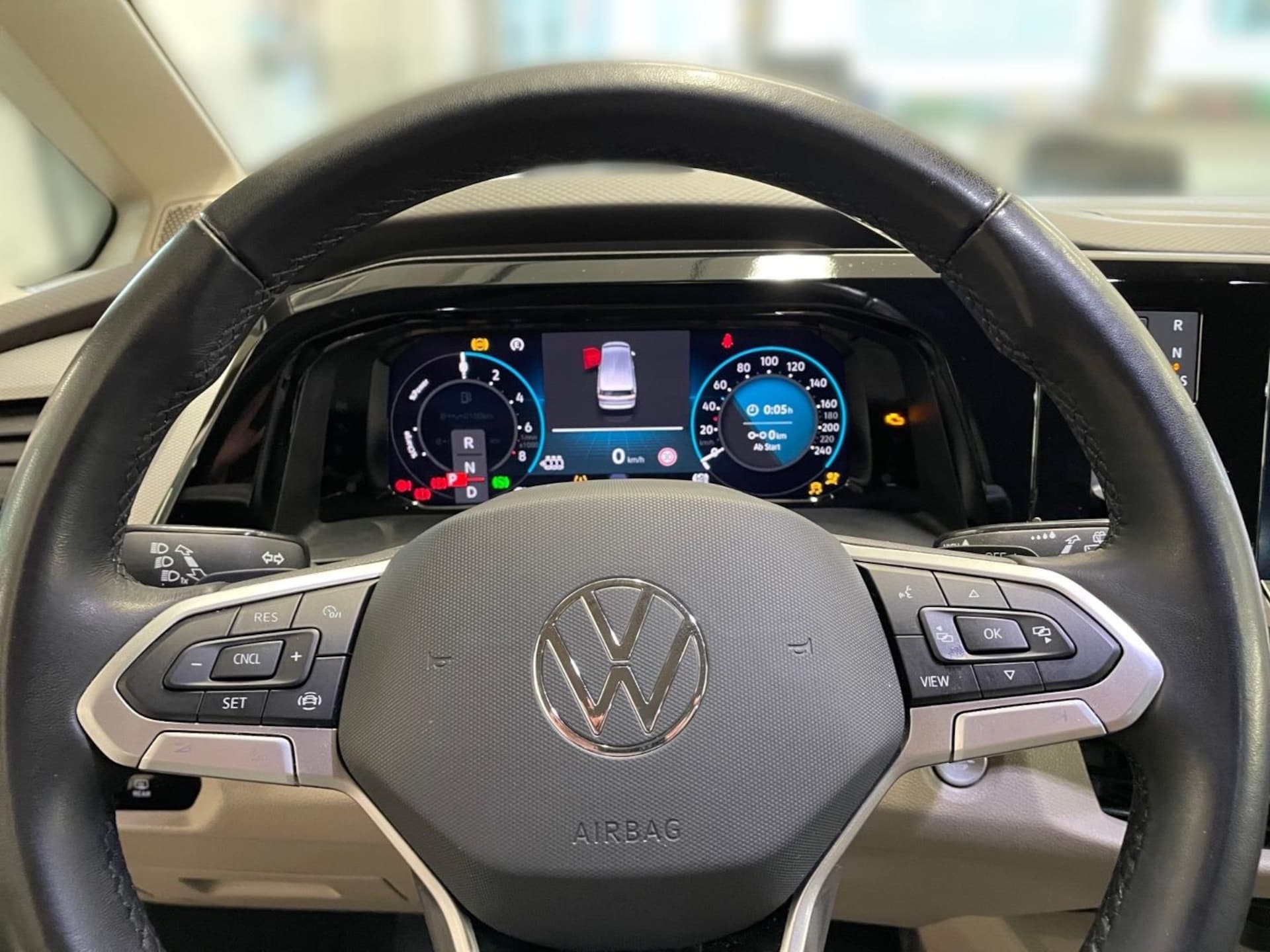 Volkswagen Multivan Basis-Modell
