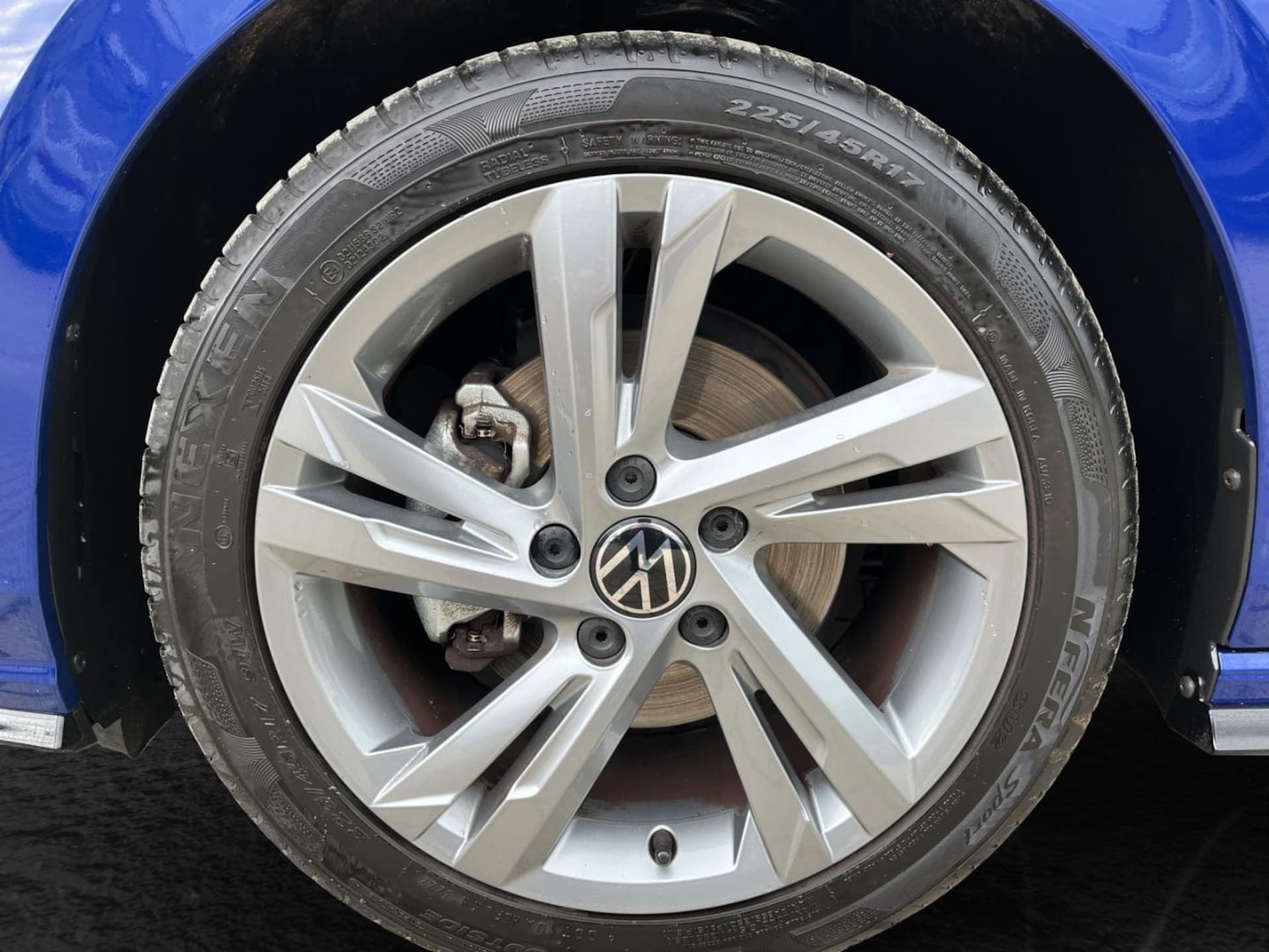 Volkswagen Golf Variant R-Line