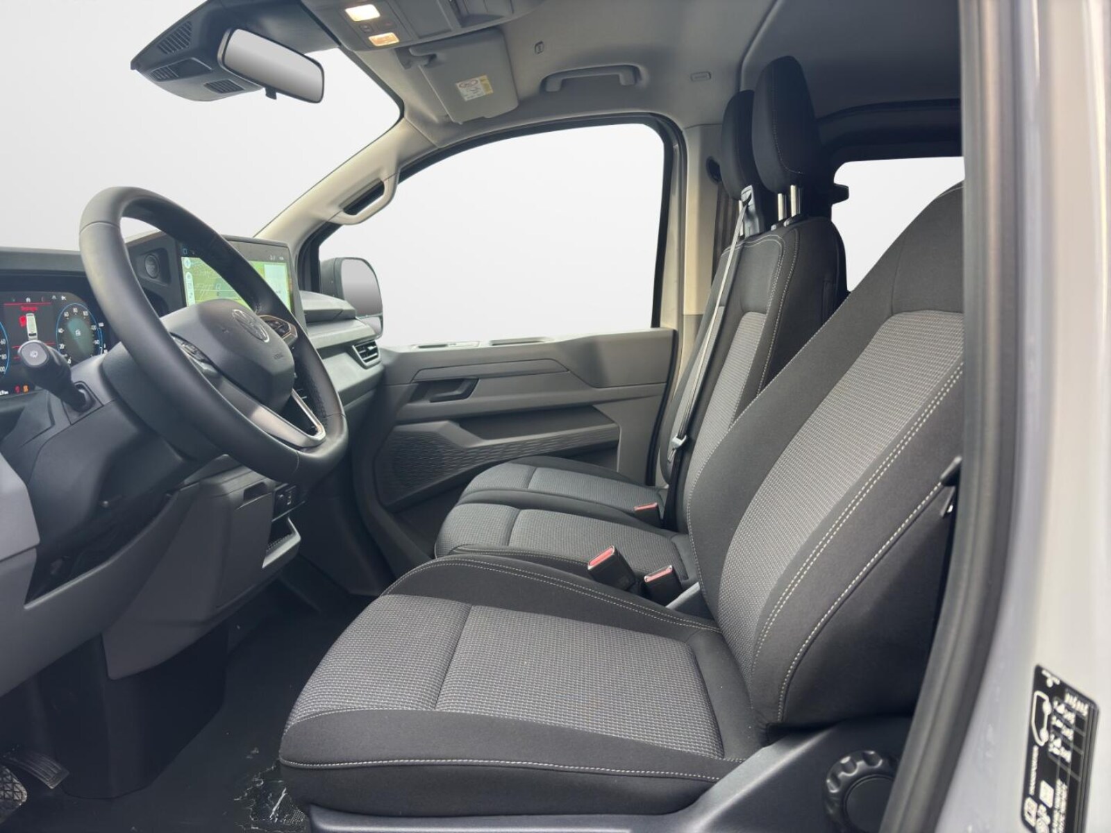 Volkswagen Transporter Kombi kurzer Radstand – Bild 8