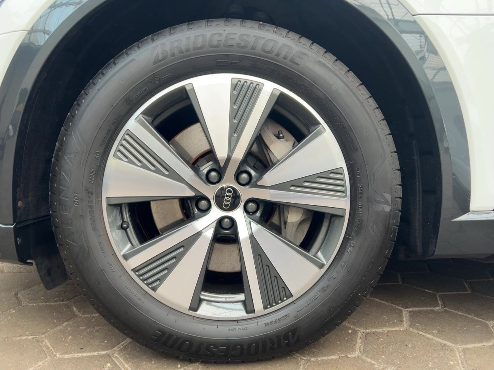 Audi Q8 e-tron – Bild 15