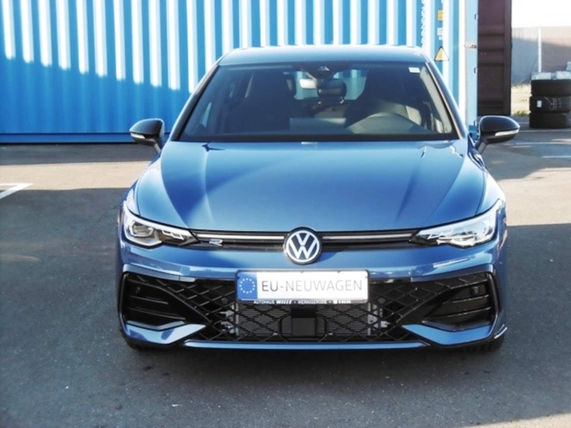 Volkswagen Golf R-Line