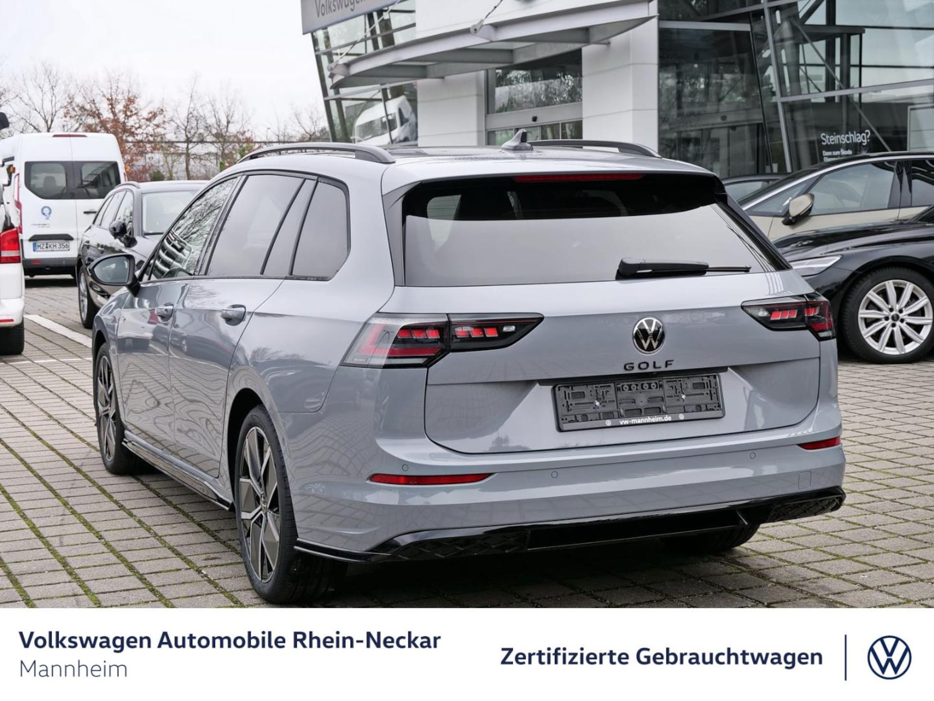 Volkswagen Golf Variant R-Line