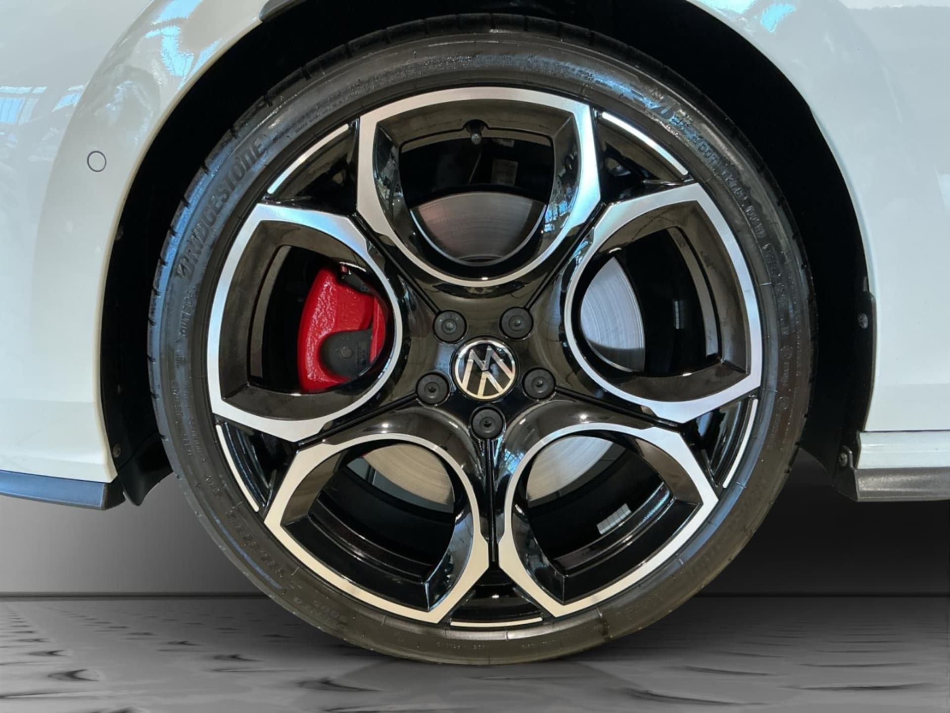 Volkswagen Golf GTI
